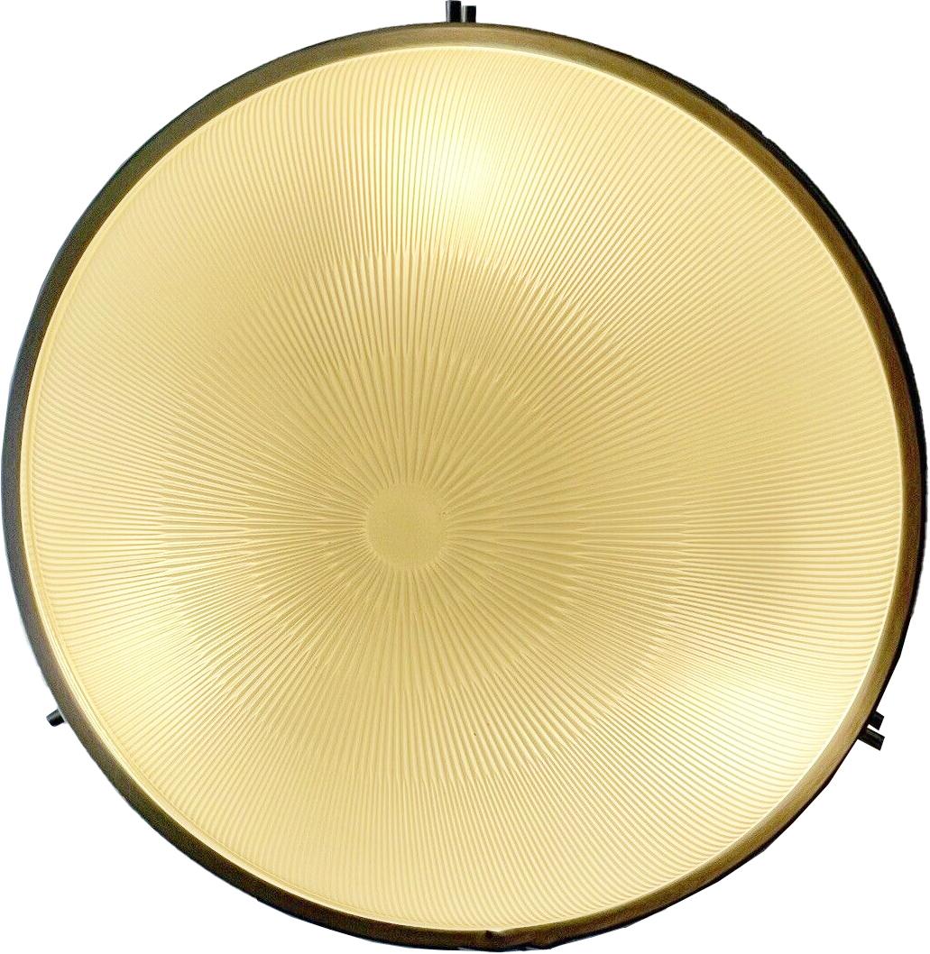 Sergio Mazza, le célèbre designer italien, est le talent créatif à l'origine de l'impressionnant design Sigma. Avec une carrière exceptionnelle dans le domaine du Design-Light, Mazza s'est taillé une place de choix dans le monde du design
