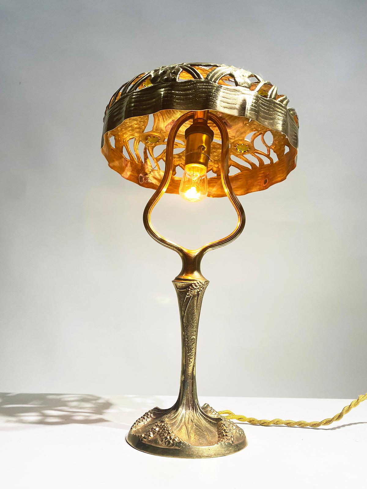 Atemberaubende signierte Jugendstil-Tischlampe von Georges Leleu (Art nouveau) im Angebot