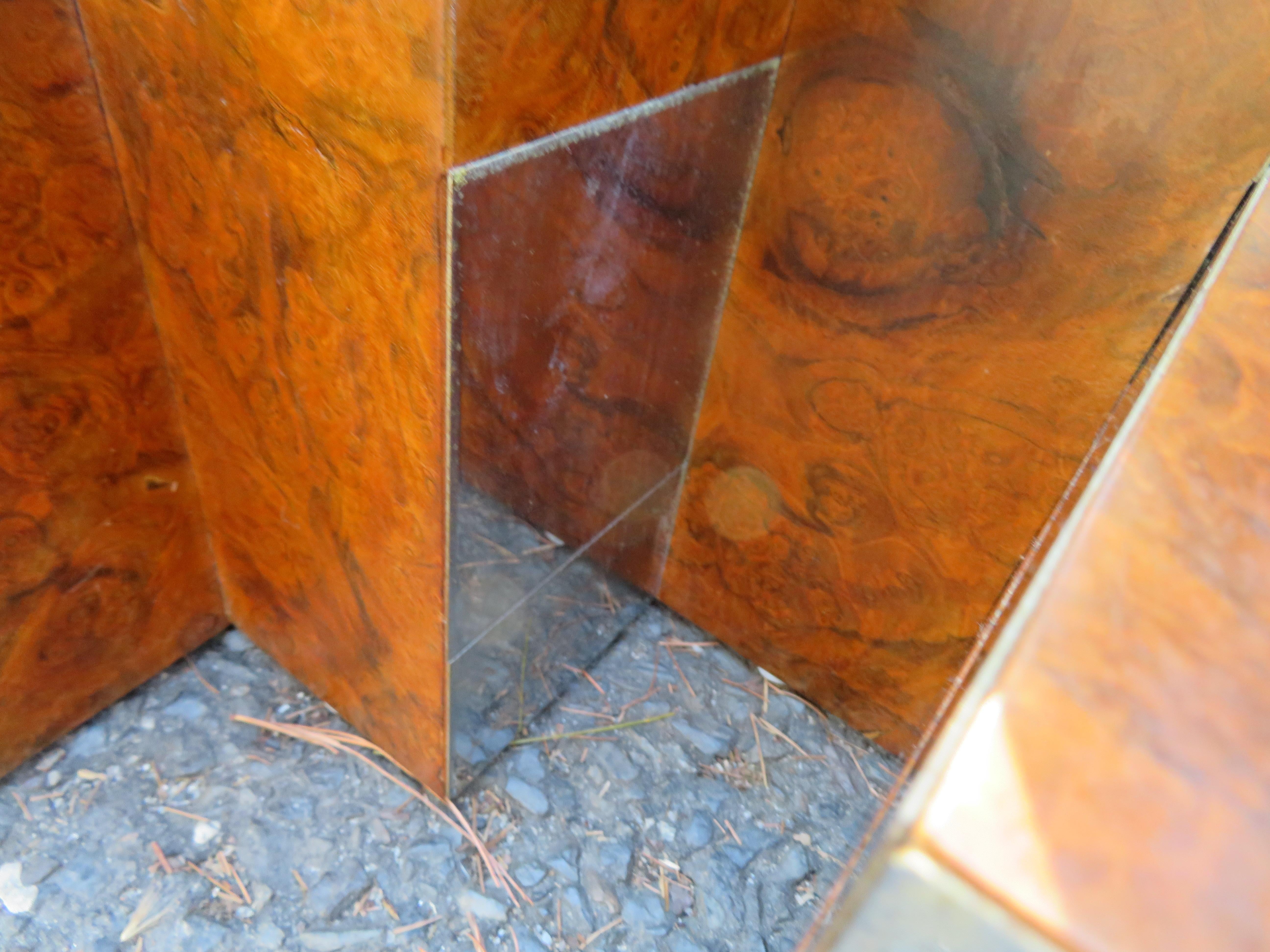 Superbe table basse urbaine directionnelle en broussin et chrome signée Paul Evans en vente 7