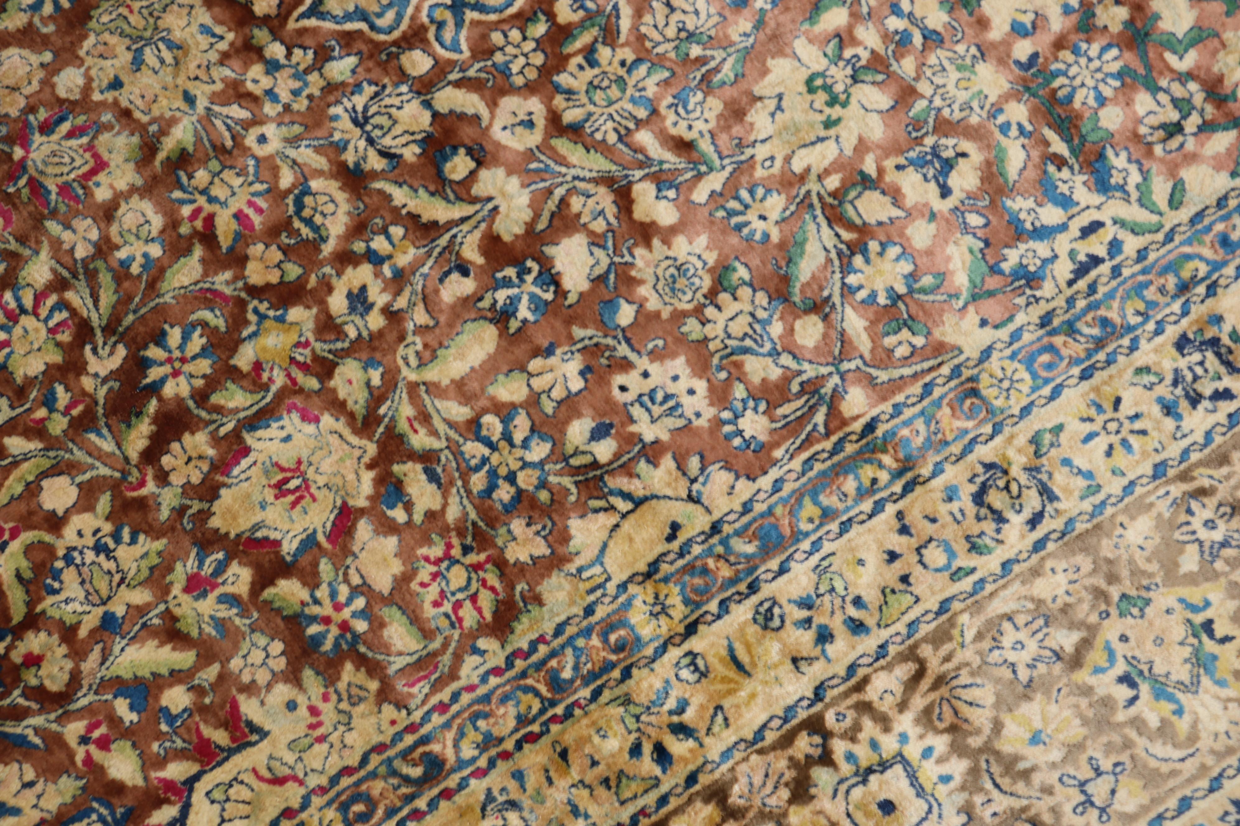 Stunning Silk Sheen Indian Floral Room Size Rug In Good Condition For Sale In New York, NY