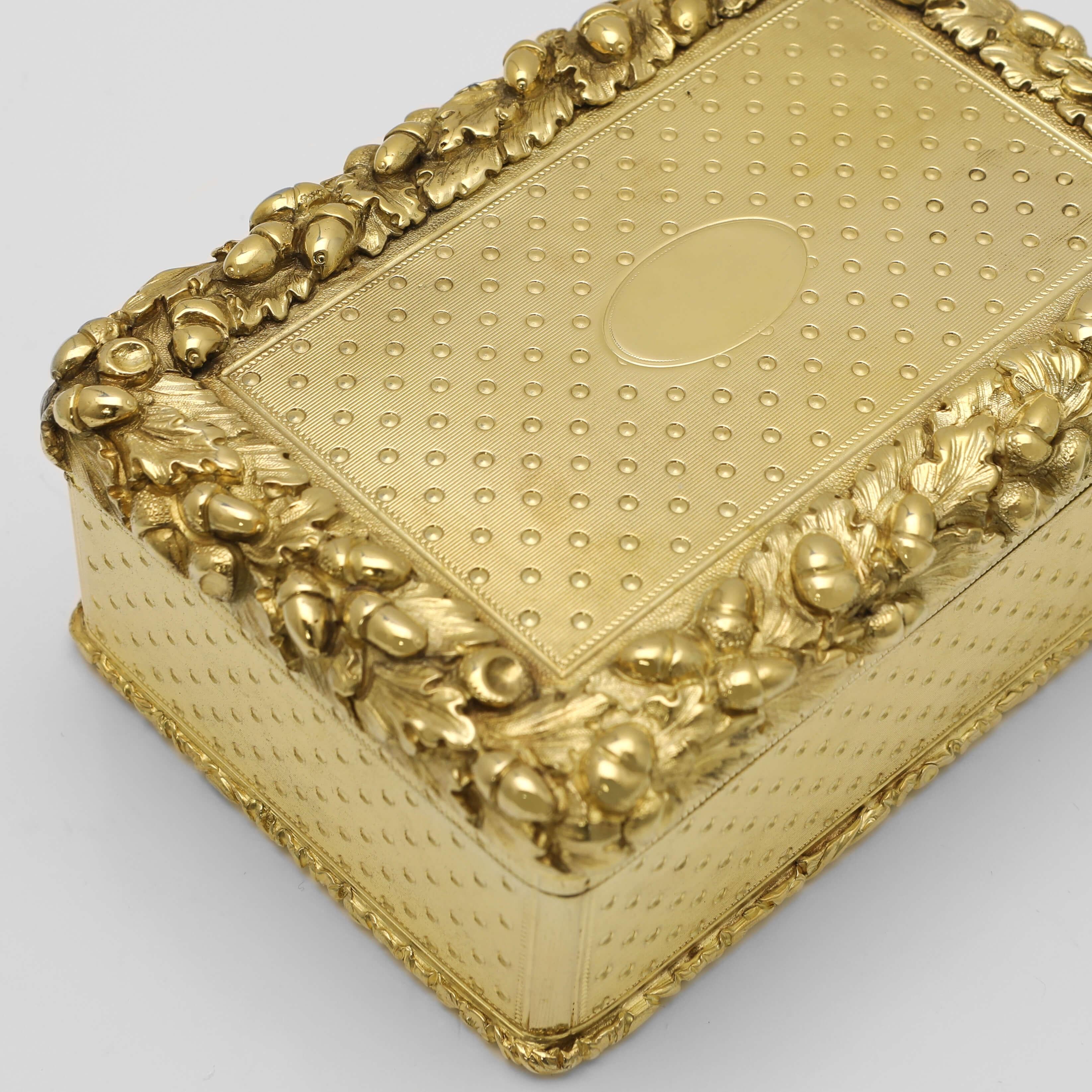 Mid-19th Century Stunning Silver Gilt Victorian Table Snuff Box - Hallmarked in London in 1853 For Sale