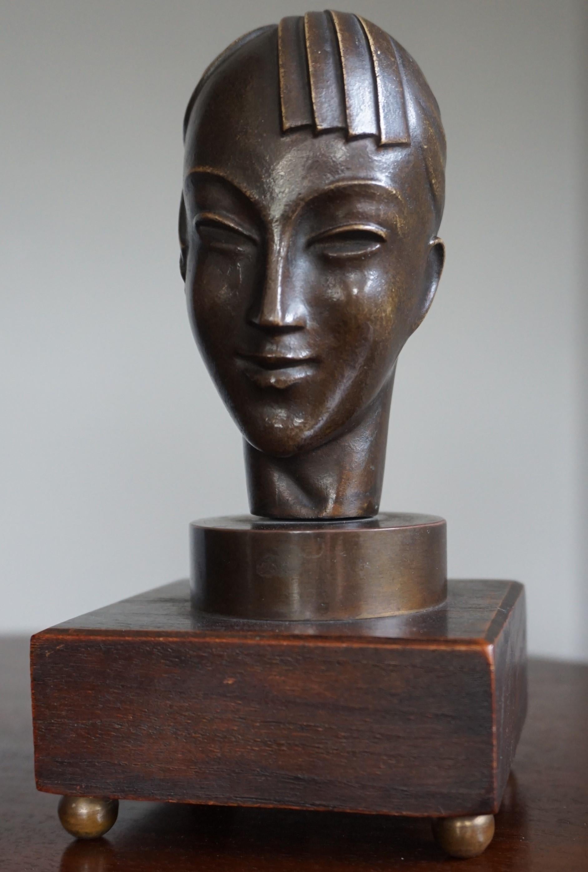 Stunning & Small Art Deco Bronze Androgynous Sculpture with Asian Look and Feel 5
