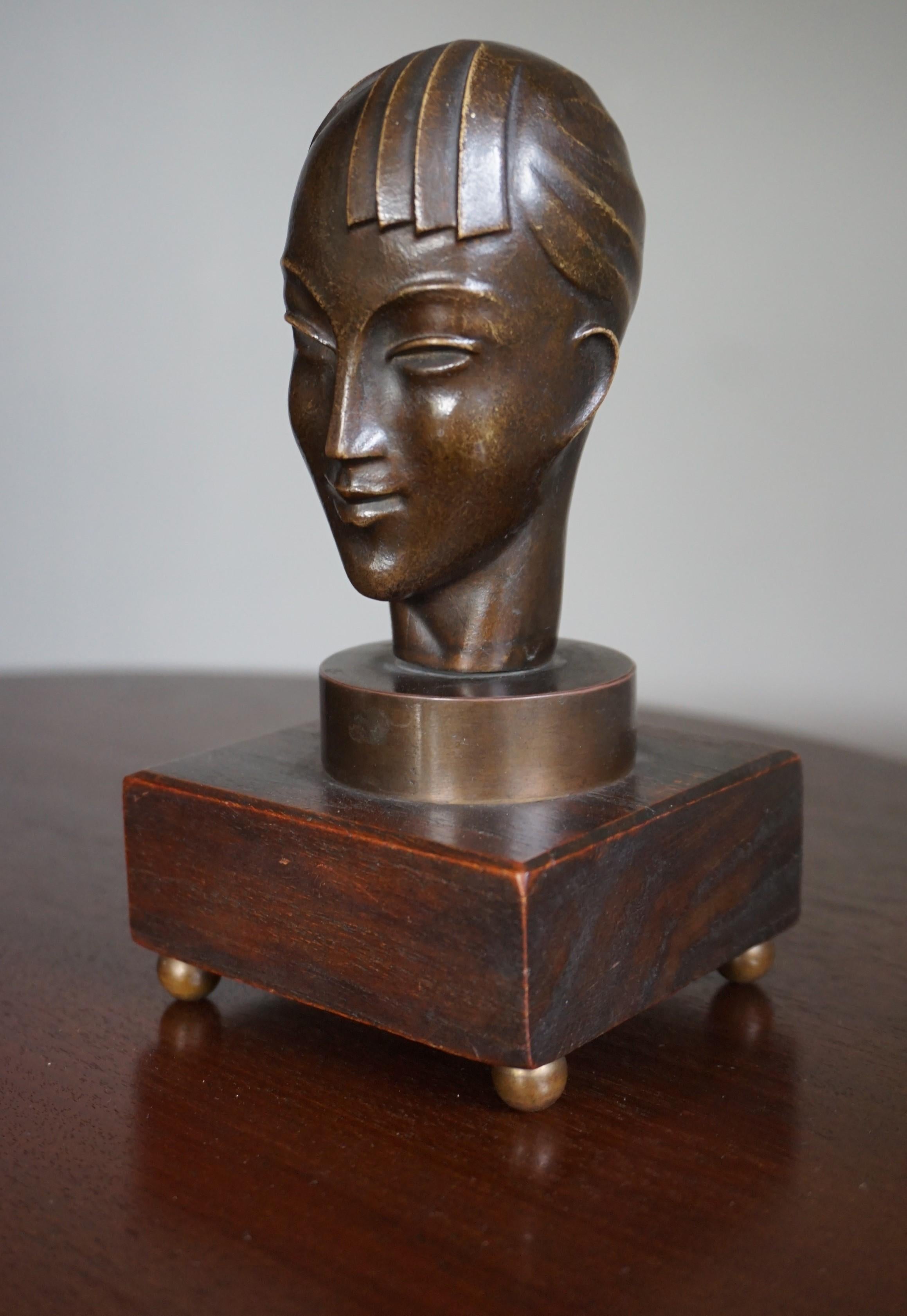 Stunning & Small Art Deco Bronze Androgynous Sculpture with Asian Look and Feel 9