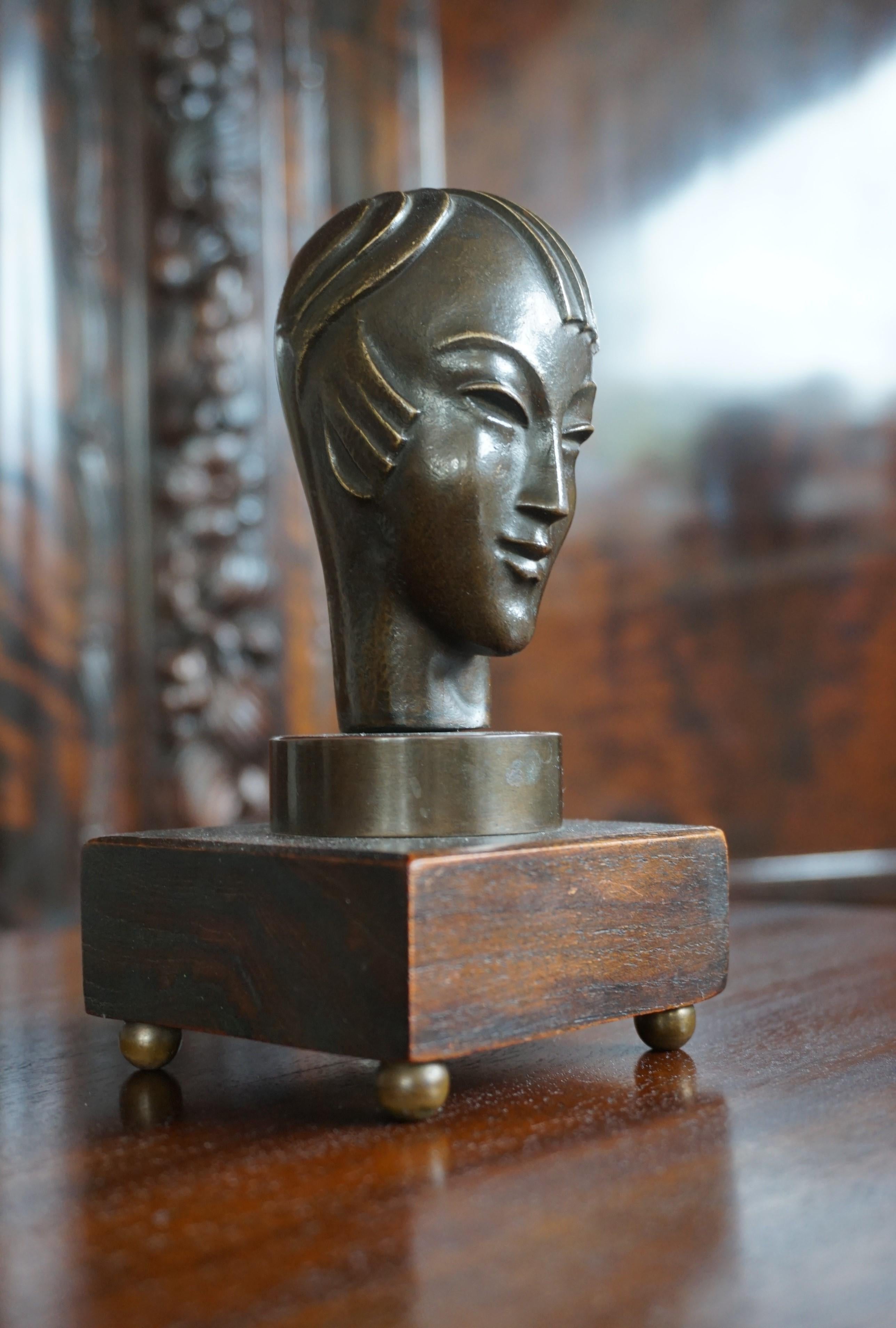 Stunning & Small Art Deco Bronze Androgynous Sculpture with Asian Look and Feel 10