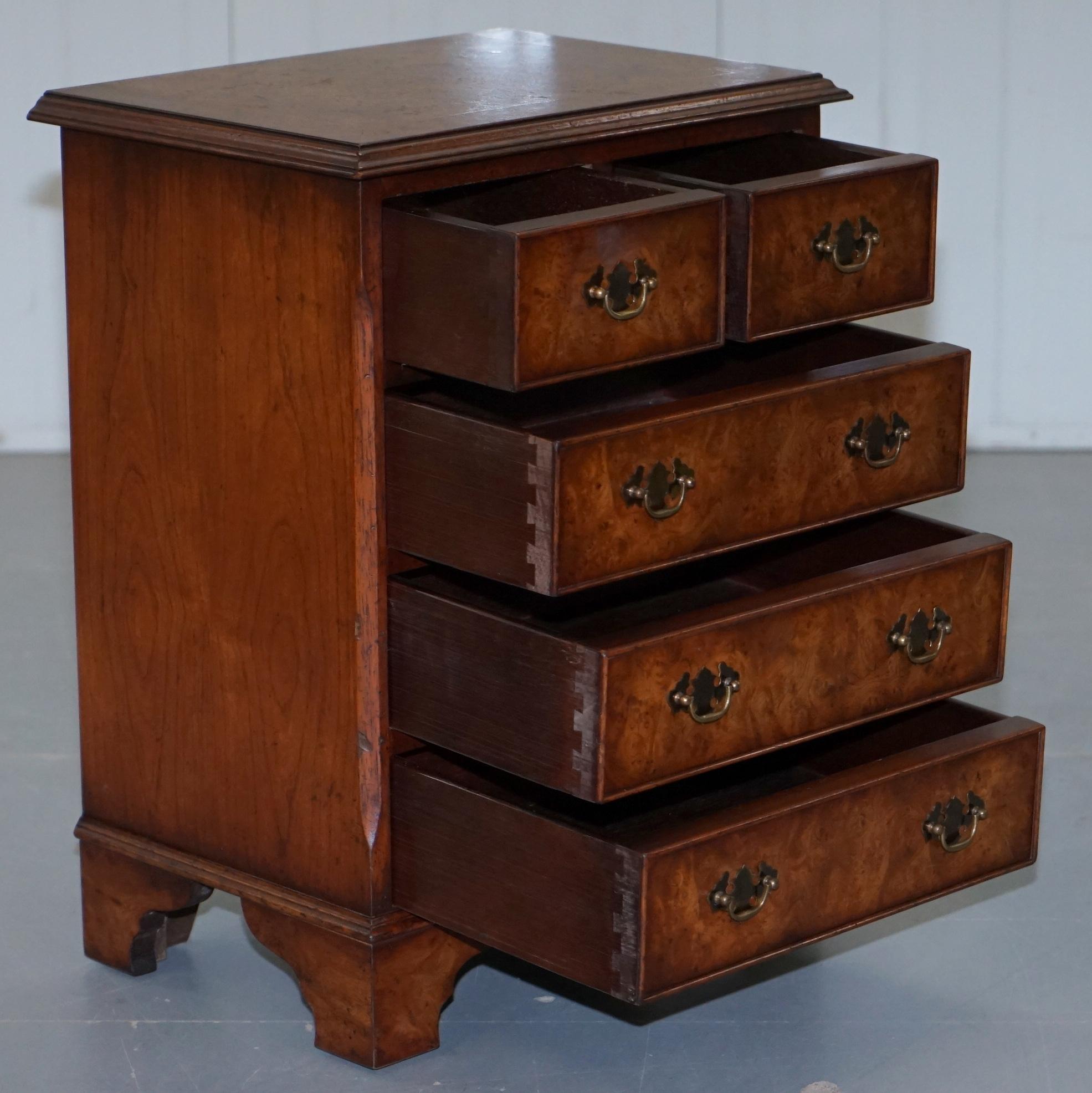 Stunning Small Burr Elm Chest of Drawers Lamp End Wine Bed Side Table Sized 6