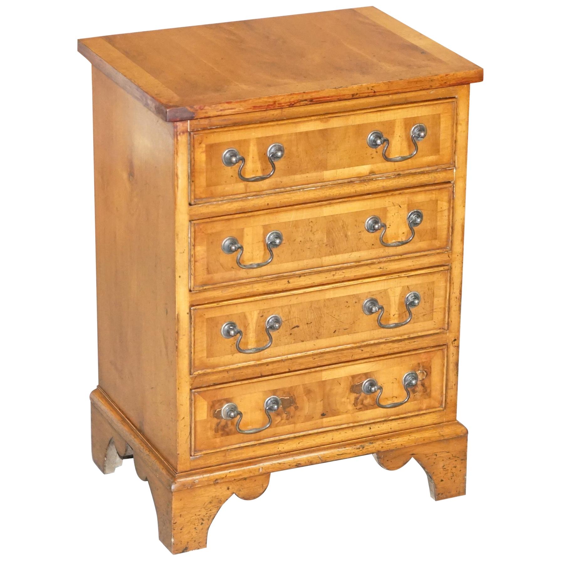 Stunning Small Burr Yew Chest of Drawers Lamp End Wine Bed Side Table Sized
