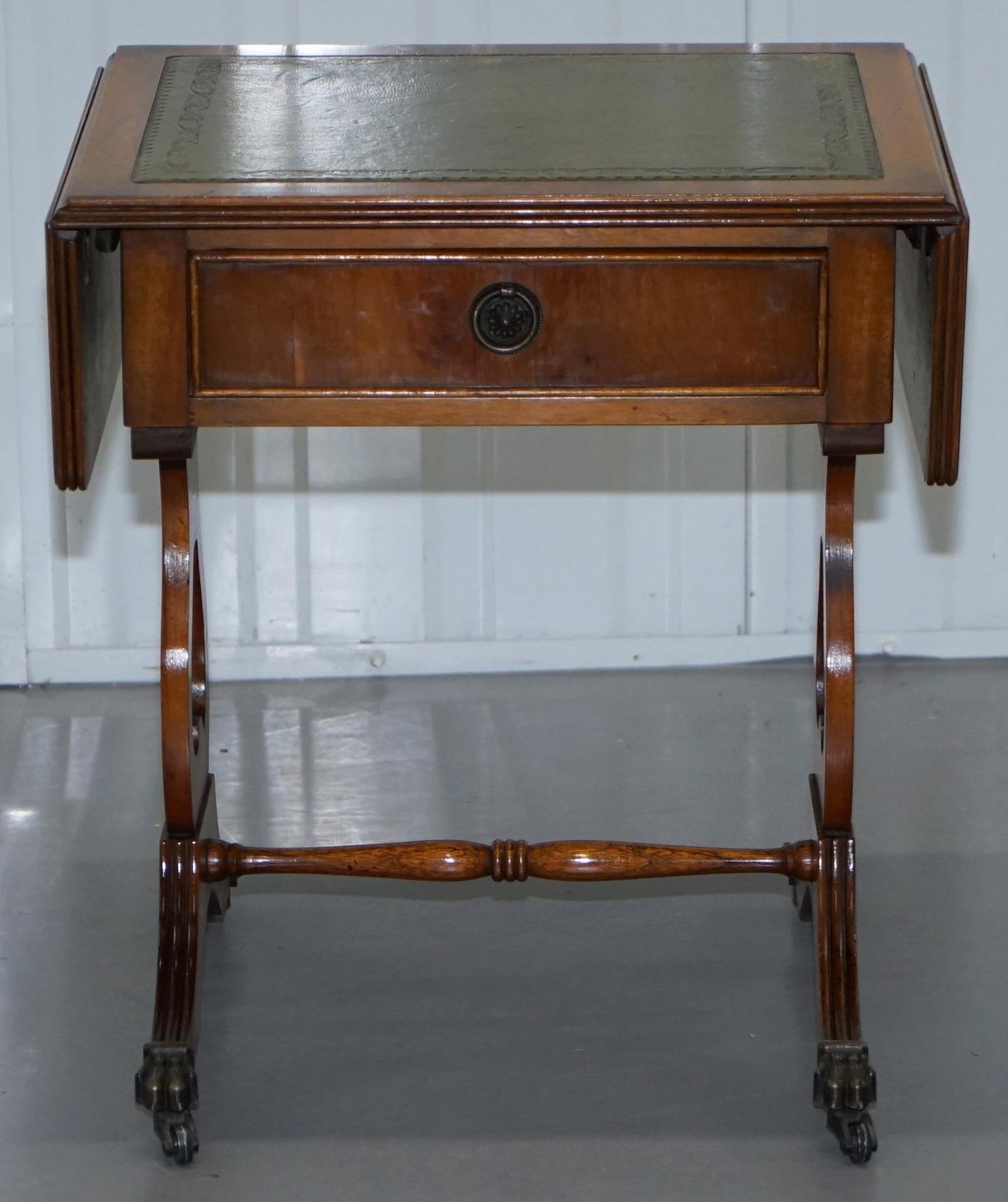 We are delighted to offer for sale this lovely small Bevan Funnell vintage mahogany side table with extending top twin drawers and green leather top

A very good looking and versatile piece, the table has single drawer to the front and false