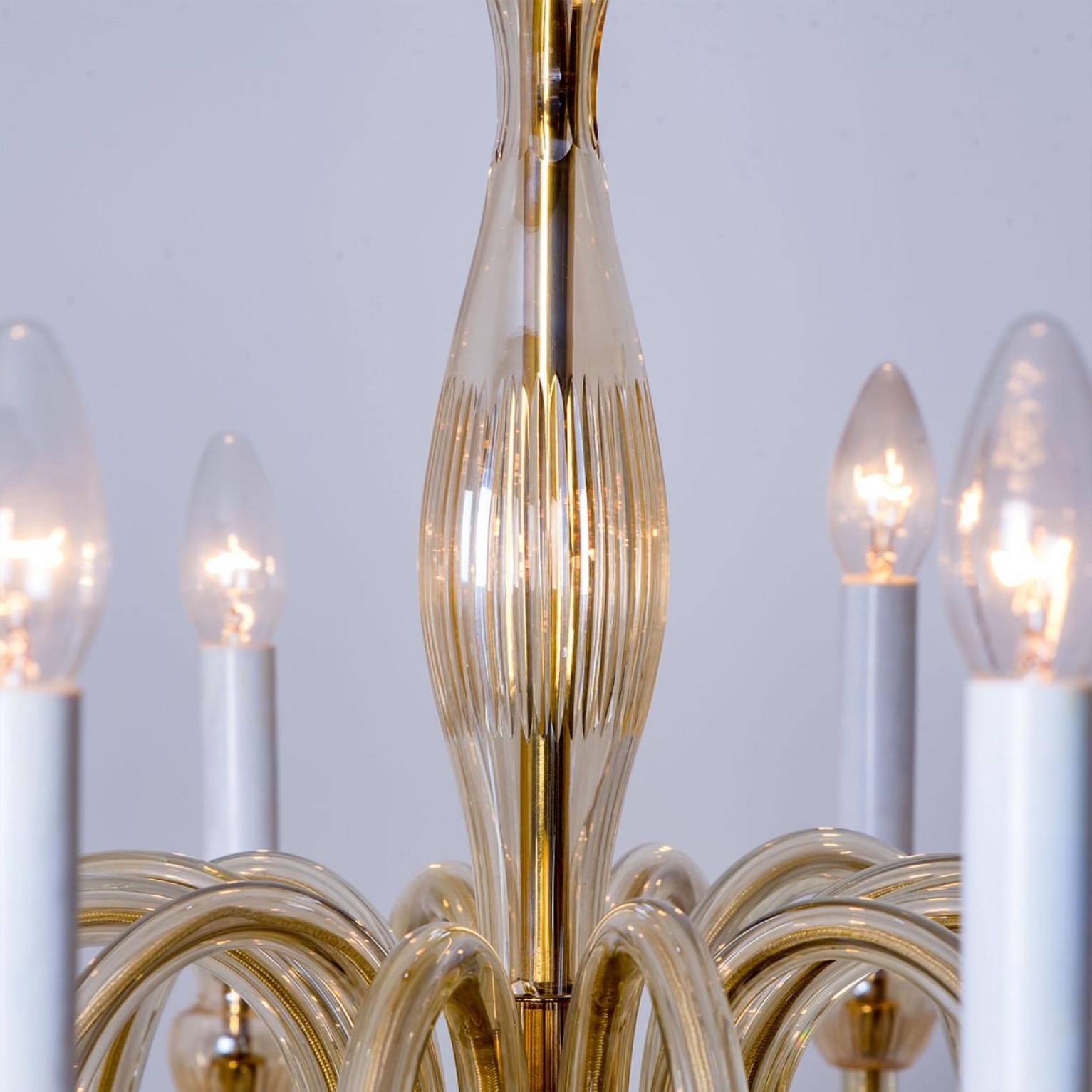 Stunning Soft Amber Murano Glass Chandelier 14 arms, Italy 1960 For Sale 2