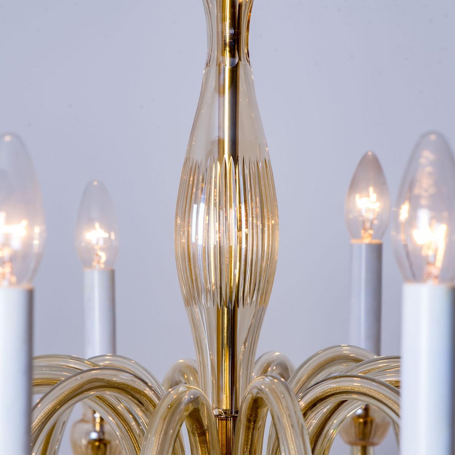 Stunning Soft Amber Murano Glass Chandelier 14 arms, Italy 1960 For Sale 3