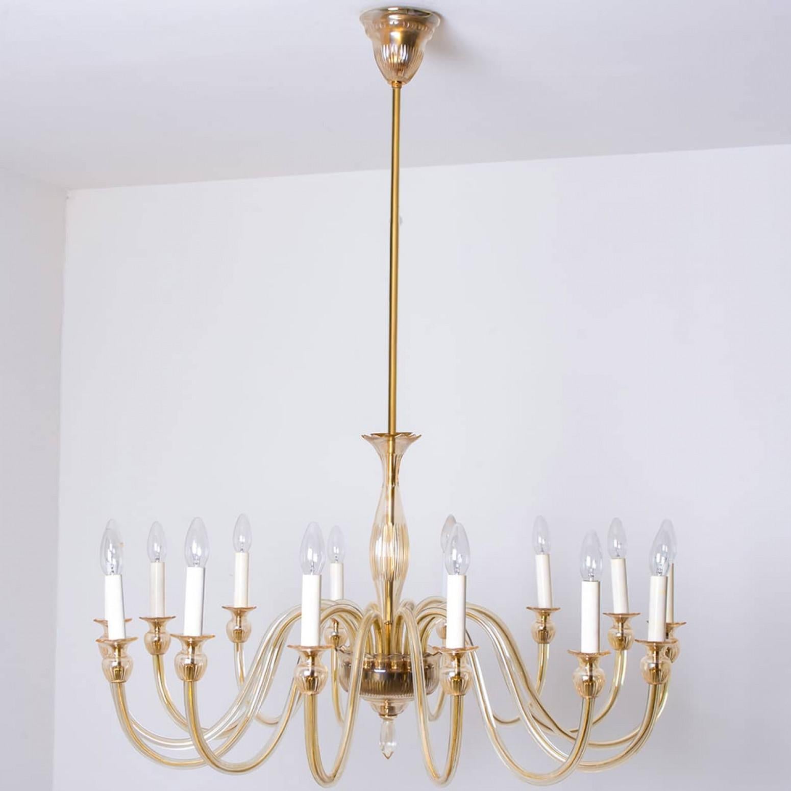 Stupendo lampadario in vetro di Murano color ambra morbida a 14 bracci, Italia 1960 in vendita 5