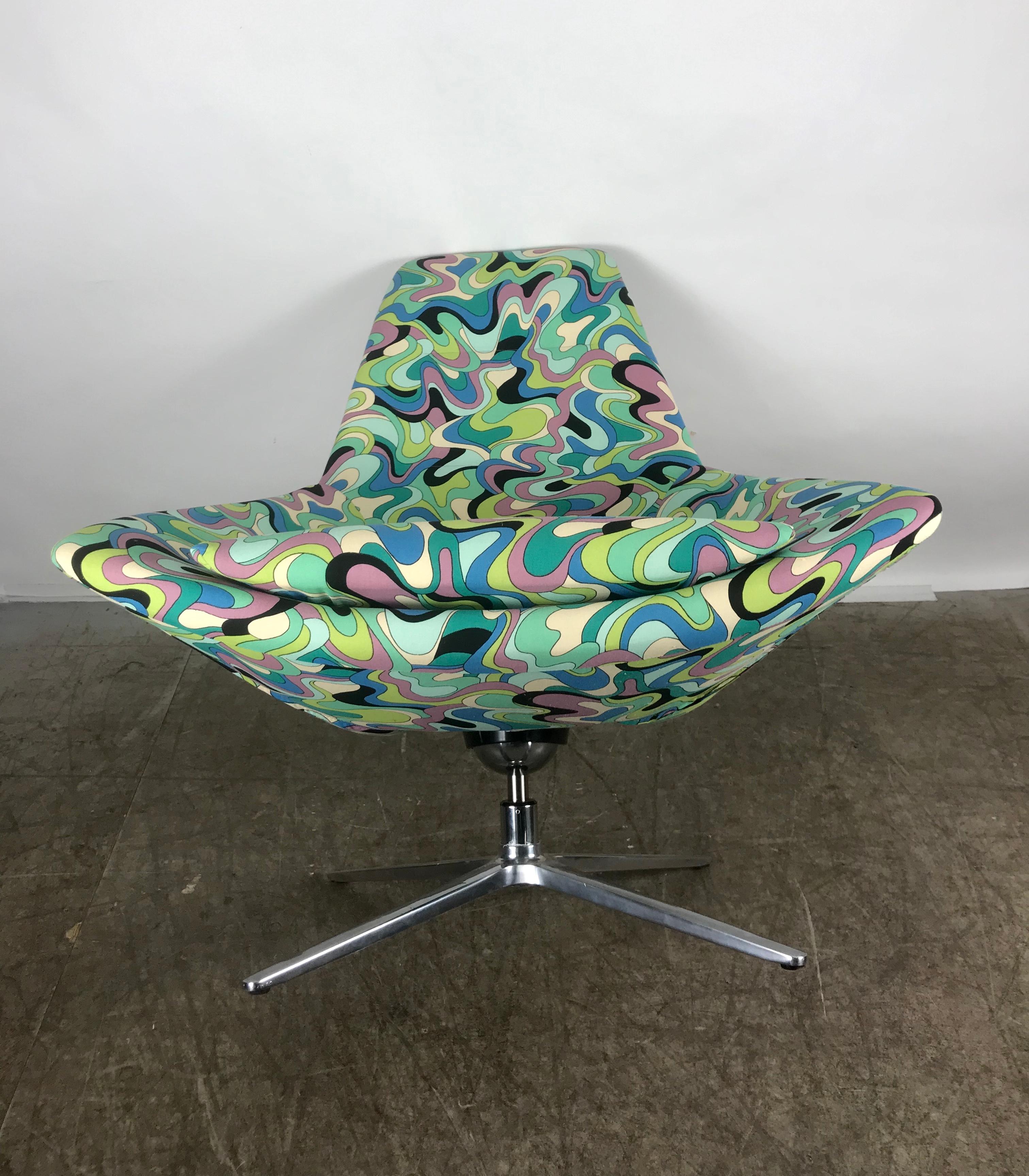 Stunning Space Age Modernist Tilt-Swivel 