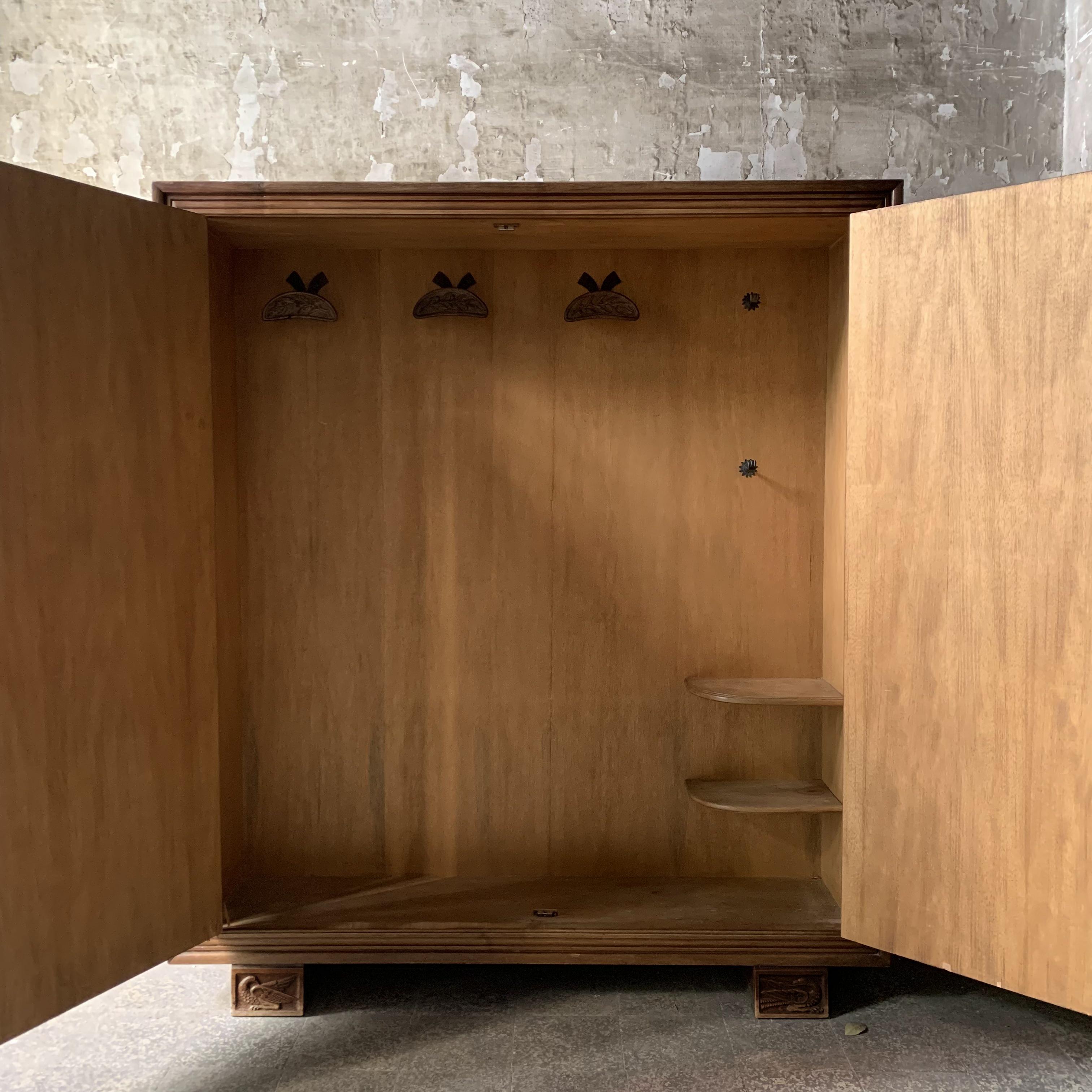 Stunning Spanish Organicist-Style Entry Closet from the 1940s In Good Condition For Sale In Barcelona, ES