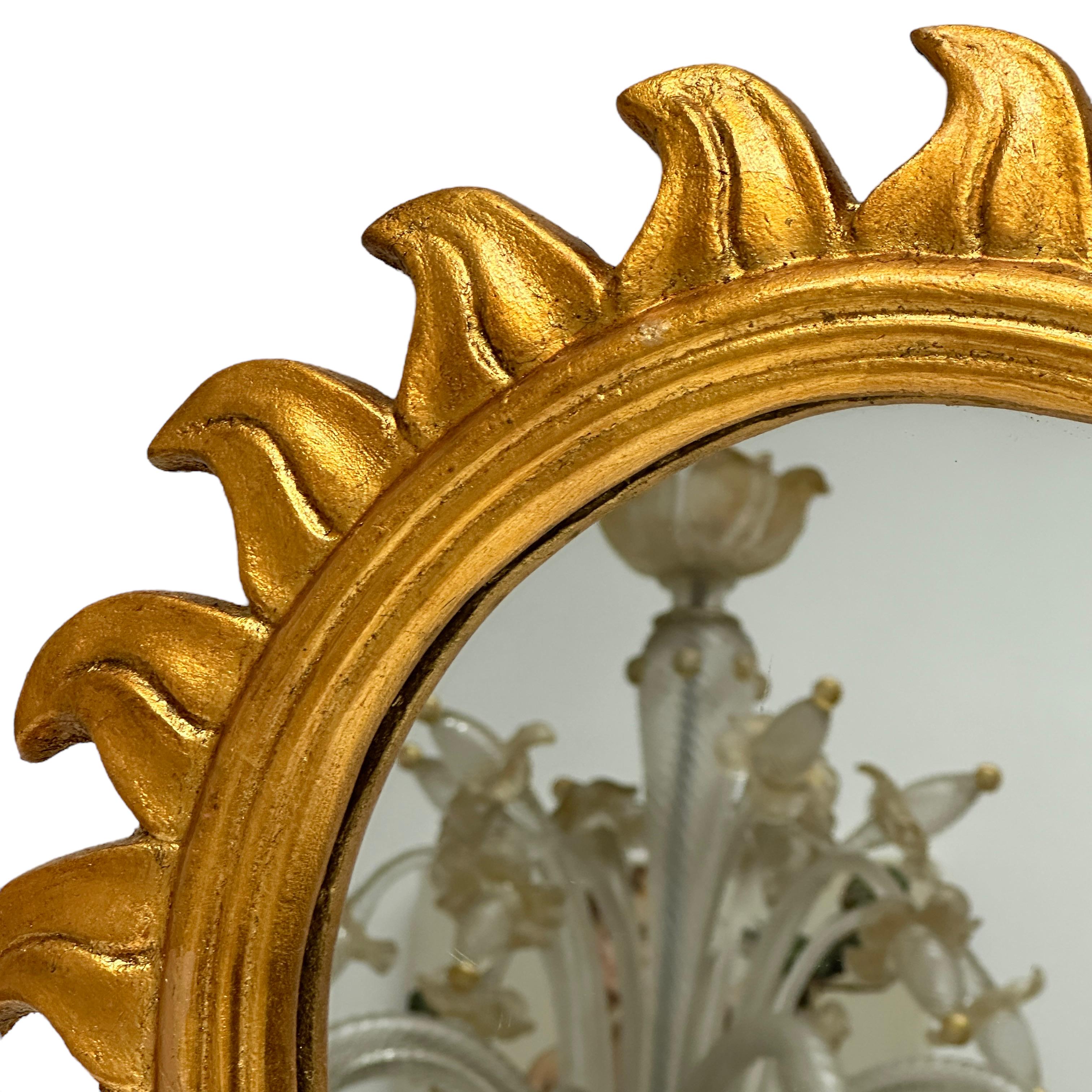 Superbe miroir étoilé Sunburst en résine dorée, Belgique, vers 1970 Bon état - En vente à Nuernberg, DE