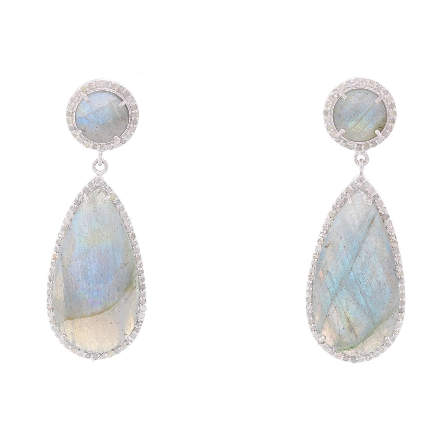 Superbes boucles d'oreilles pendantes en argent sterling avec labradorite et diamant en vente