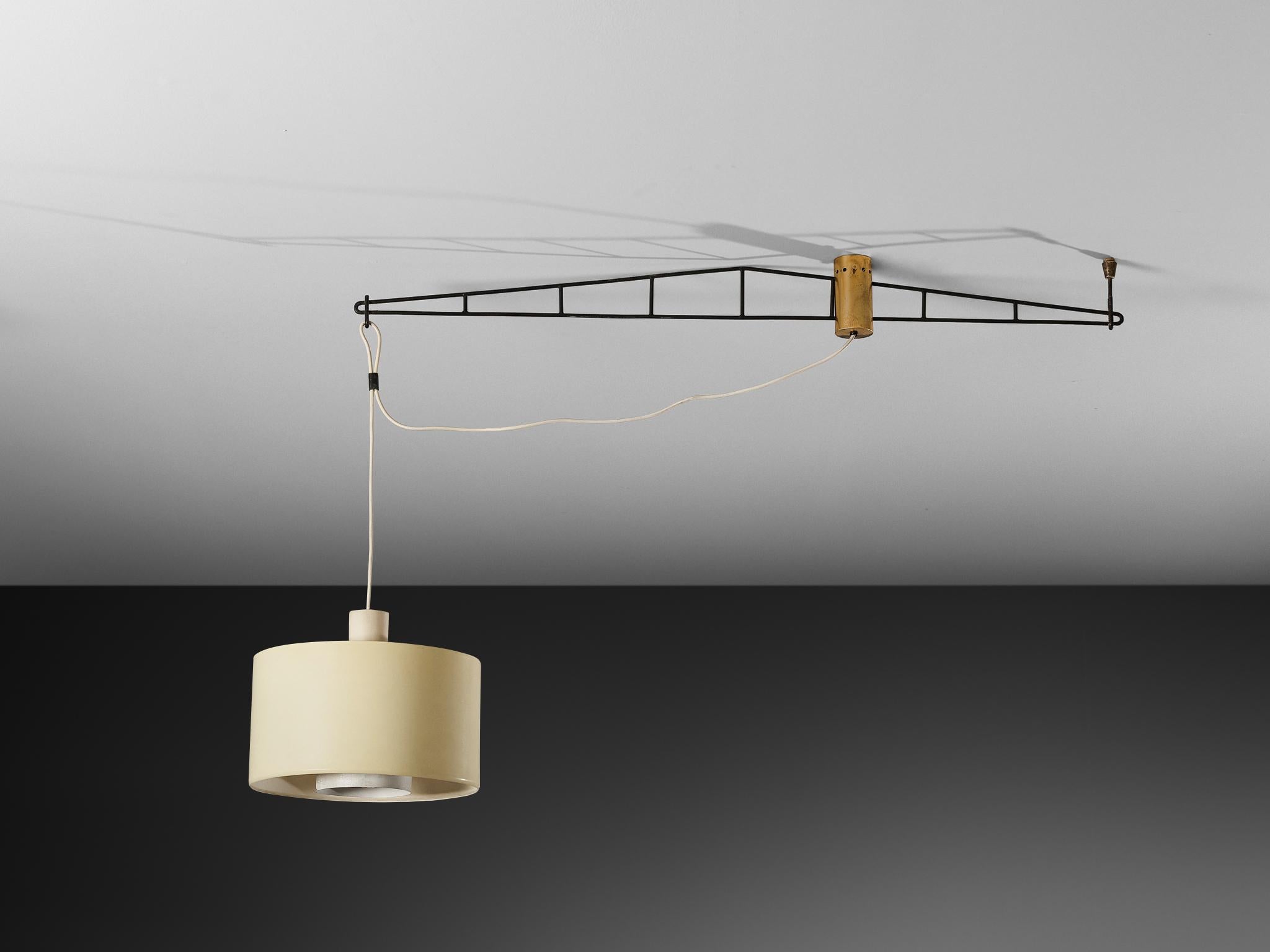 Stupendo lampadario Stilnovo in metallo e ottone in vendita 4
