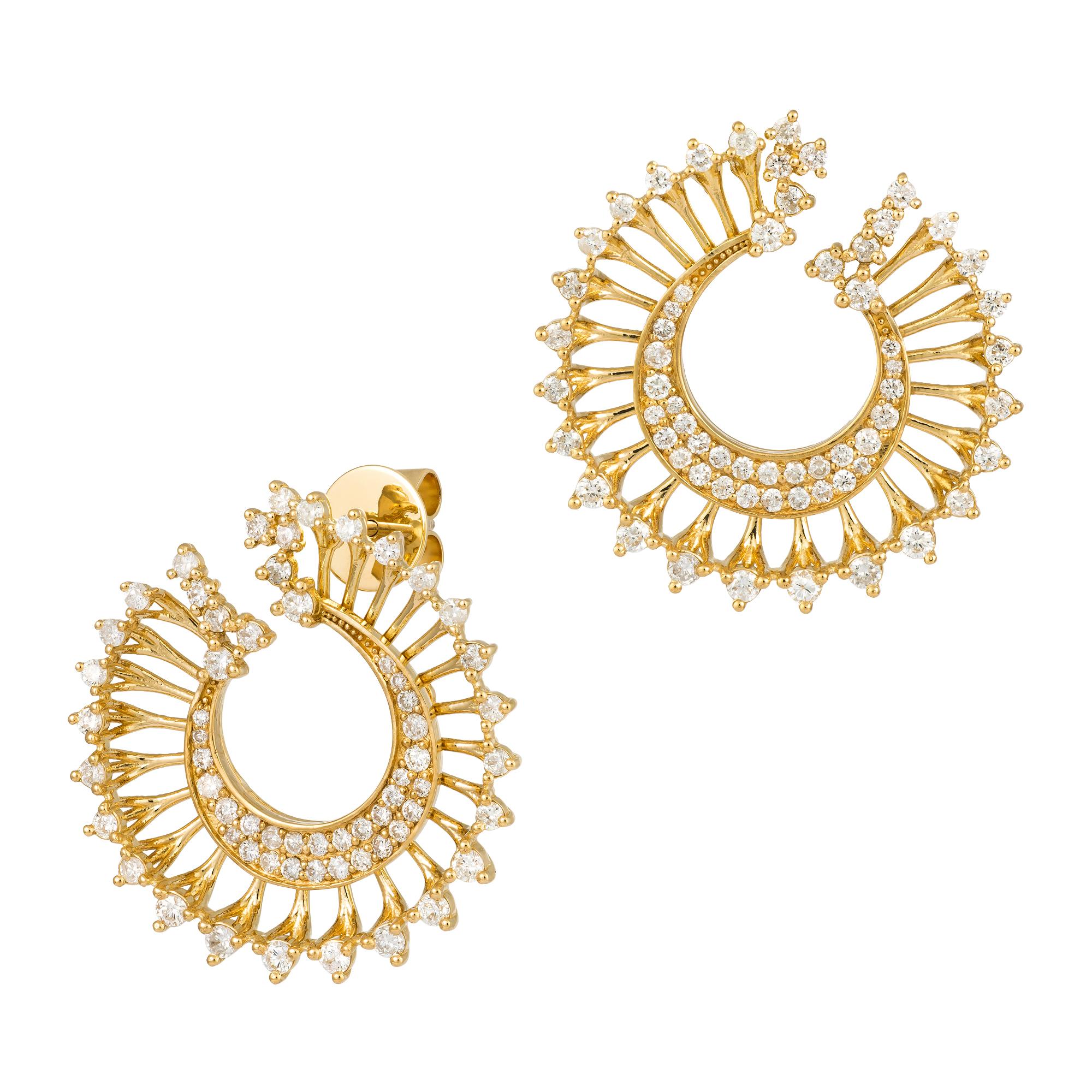 Modern Stunning Studs White Yellow Gold 18K Earrings Diamond For Her For Sale