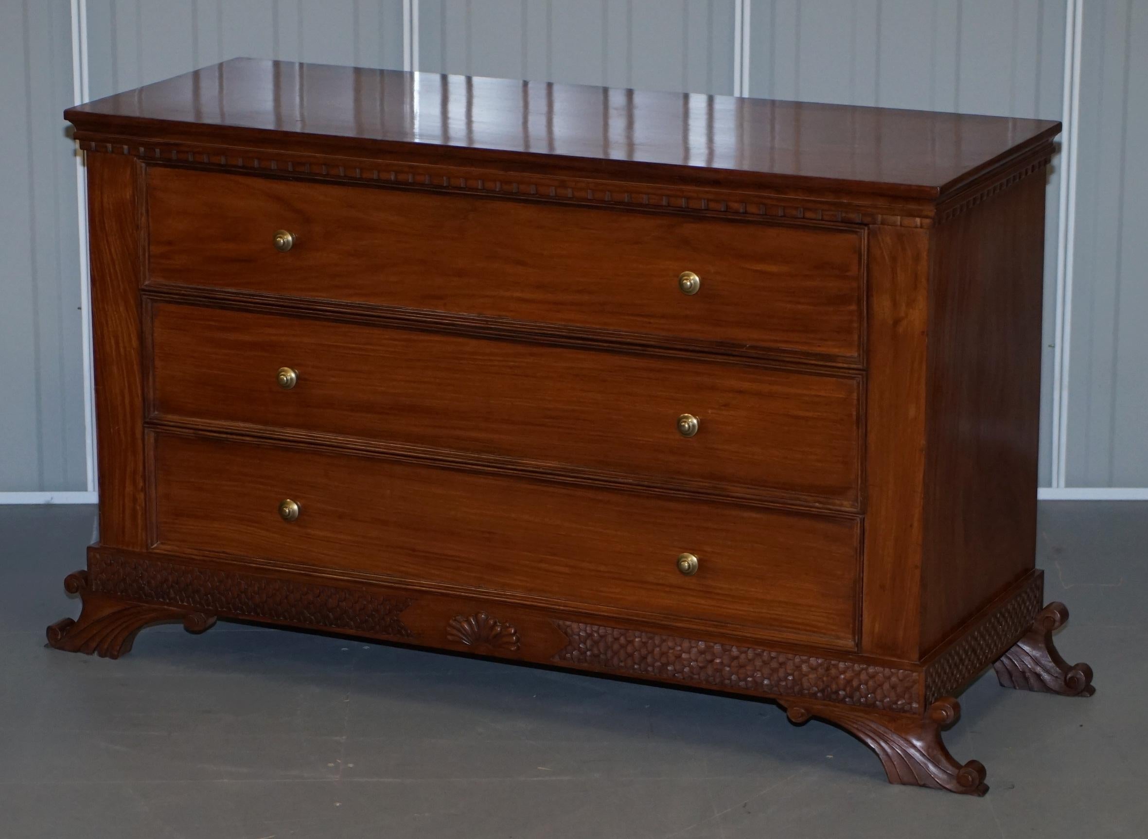 We are delighted to offer for sale this stunning suite of panelled mahogany chests of drawers

A very good looking well made and decorative suite. They can be used in a normal sitting room setting or as bedroom furniture. The side table sided