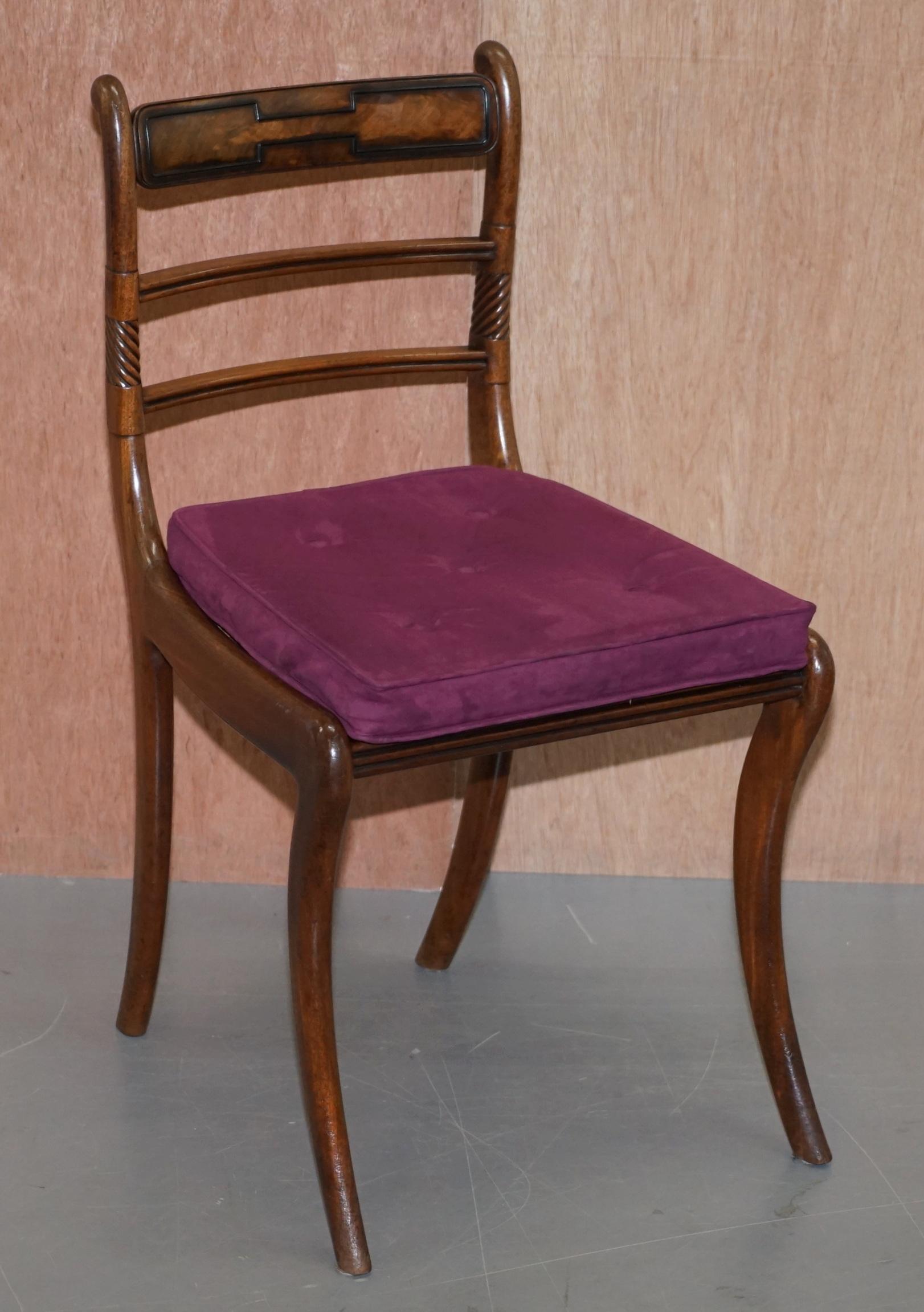 Superbe suite de six chaises de salle à manger Regency en bois dur Bergere Velvet Chesterfield en vente 13