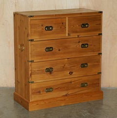 STUNNING SUiTE OF VINTAGE ENGLISH PINE CAMPAIGN CHESTS OF DRAWERS & SIDE TABLES