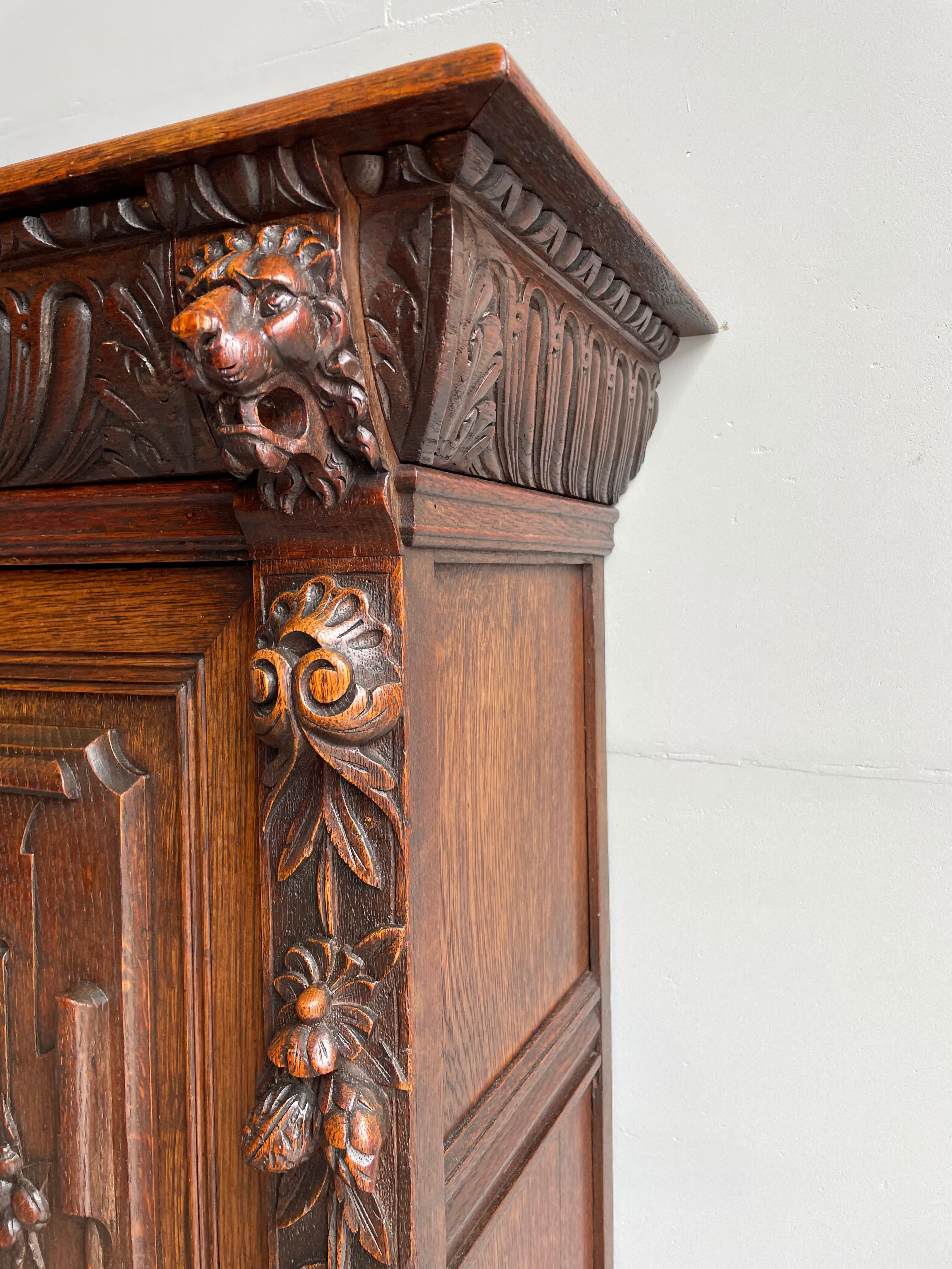 Stunning & Superbly Hand Carved Renaissance Revival Hallway Cabinet / Drinks Bar 3