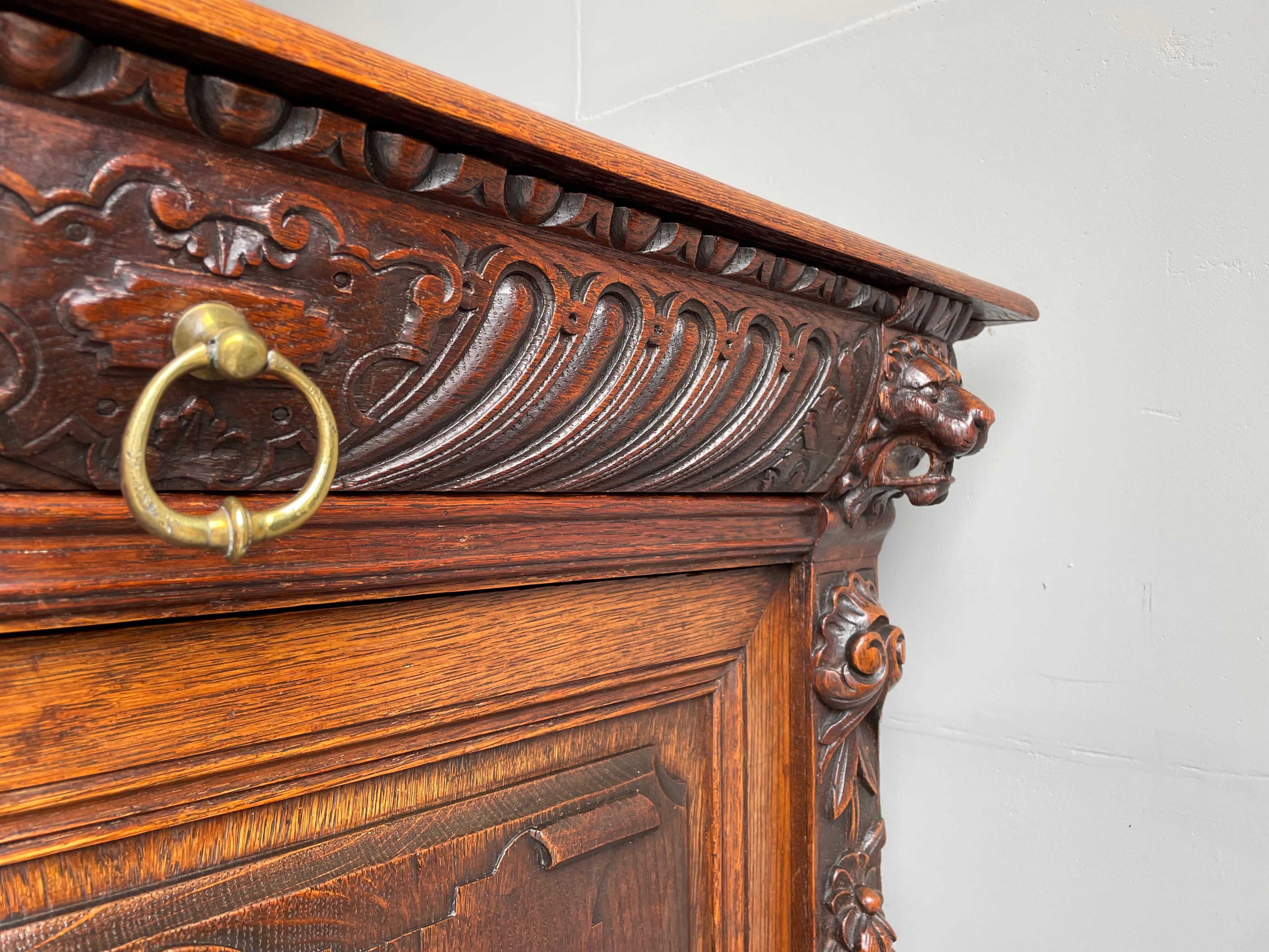 Stunning & Superbly Hand Carved Renaissance Revival Hallway Cabinet / Drinks Bar 9