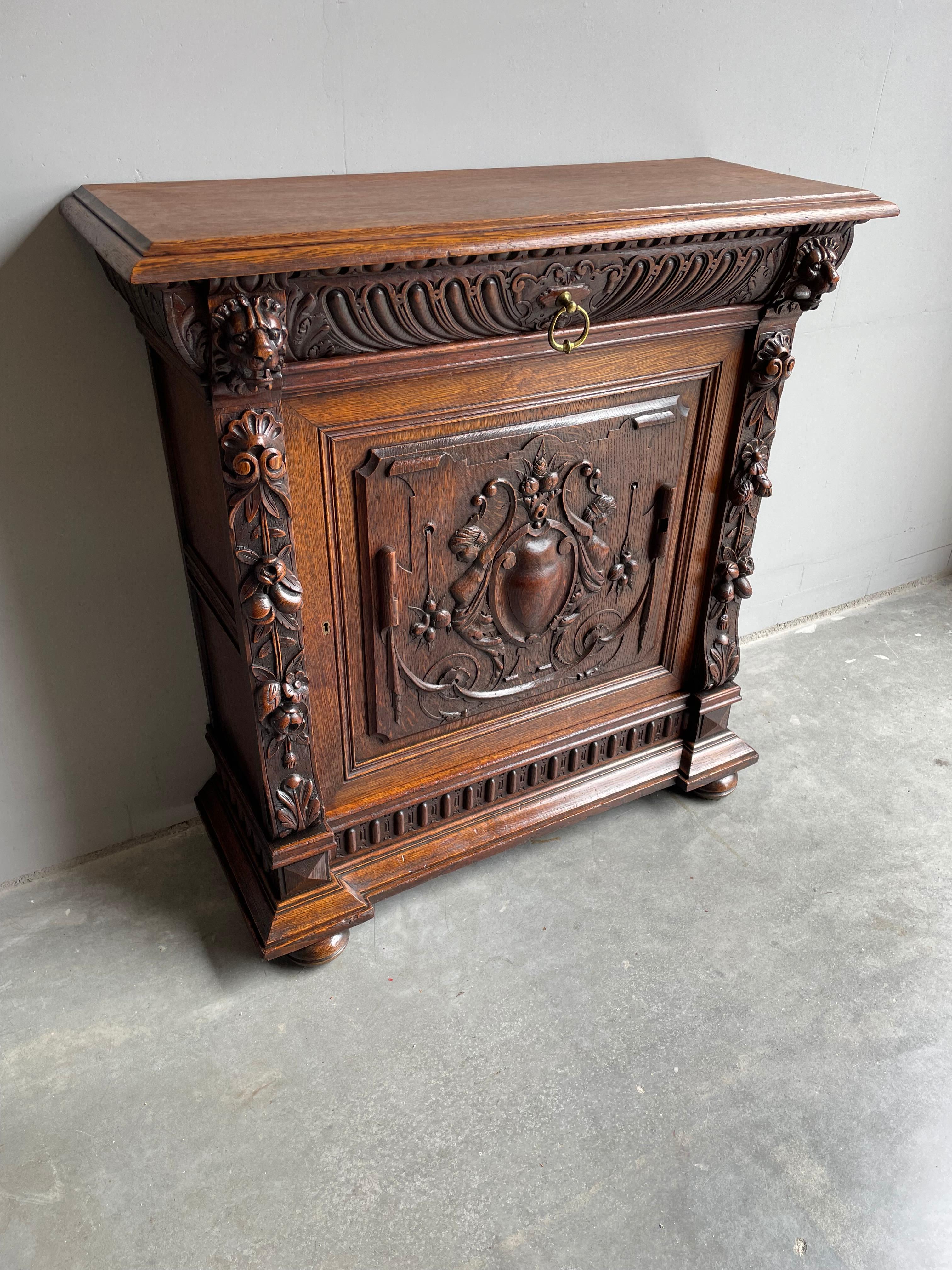 19th Century Stunning & Superbly Hand Carved Renaissance Revival Hallway Cabinet / Drinks Bar
