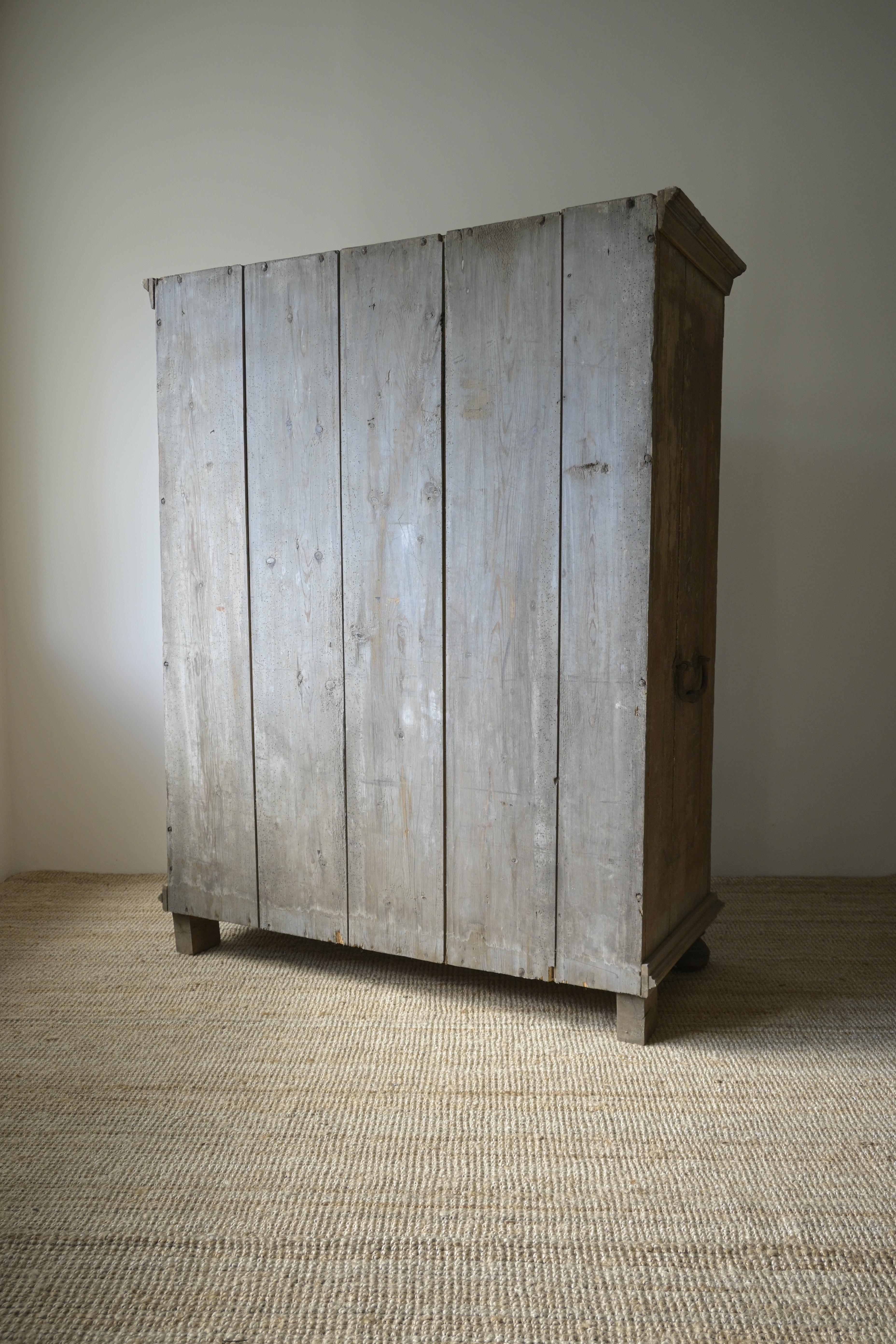 Prächtiger schwedischer Barockschrank, um 1780 12