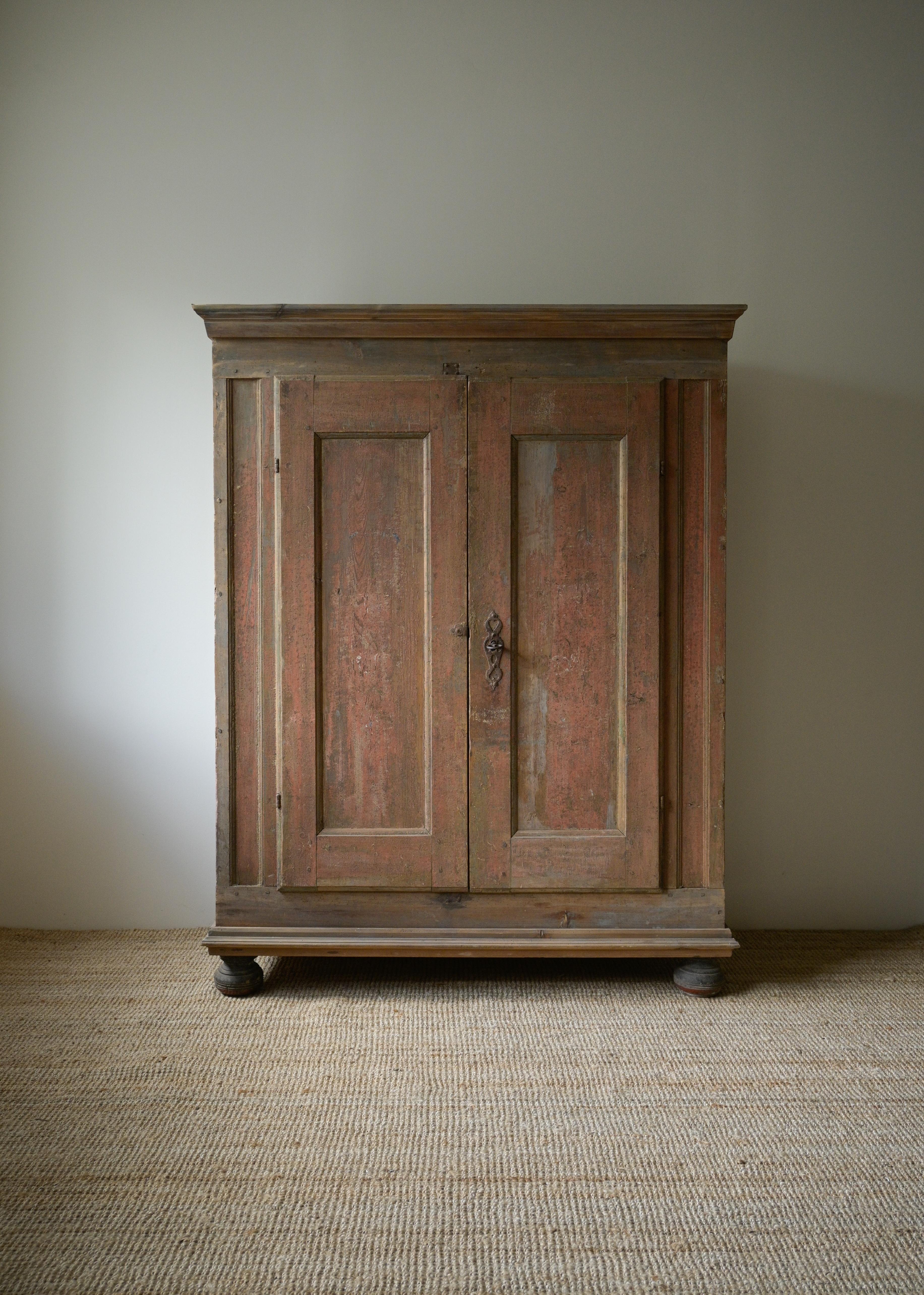 Prächtiger schwedischer Barockschrank, um 1780 im Zustand „Gut“ in Farsta, SE