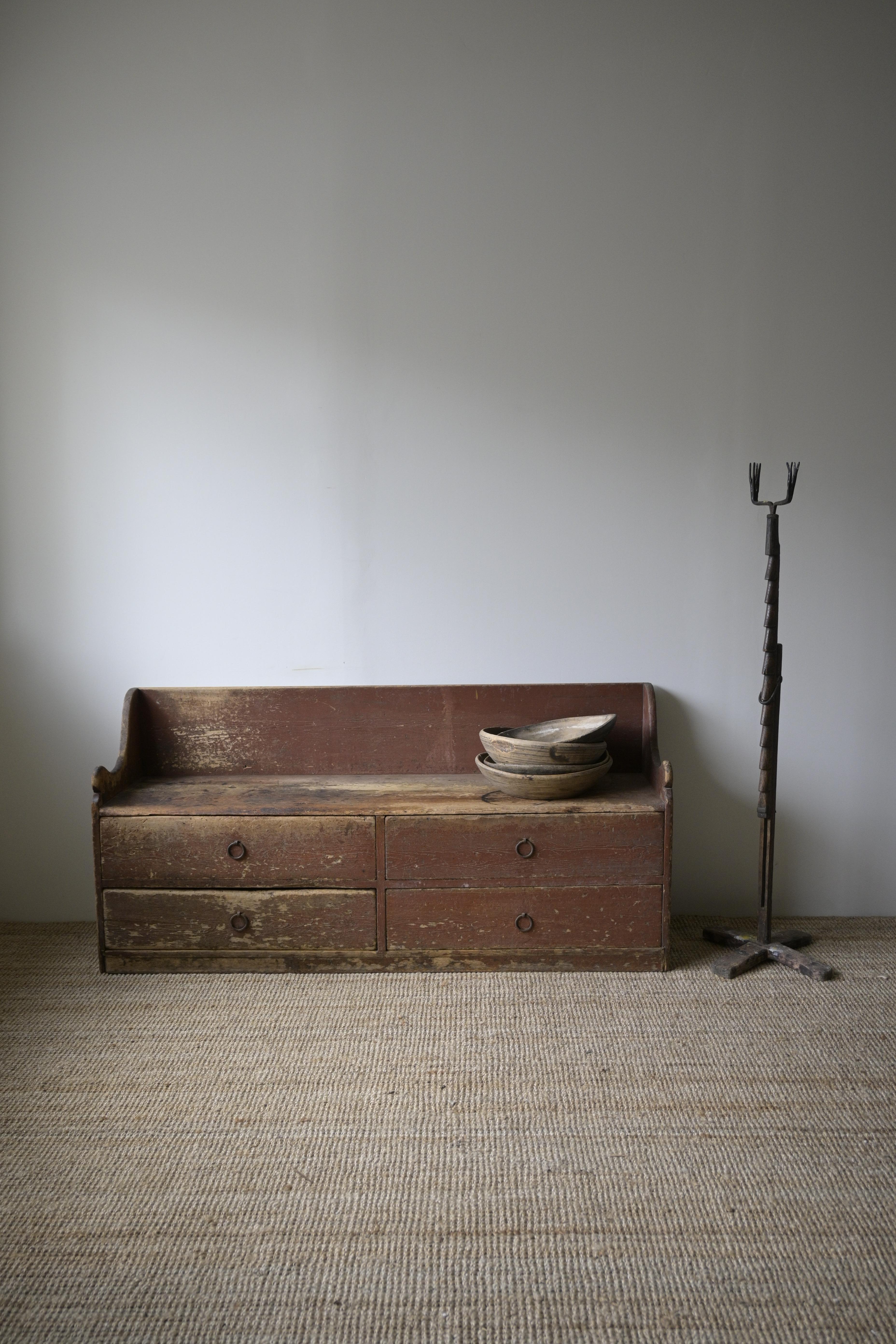 Superbe banc suédois primitif, vers 1850 ou avant en vente 5