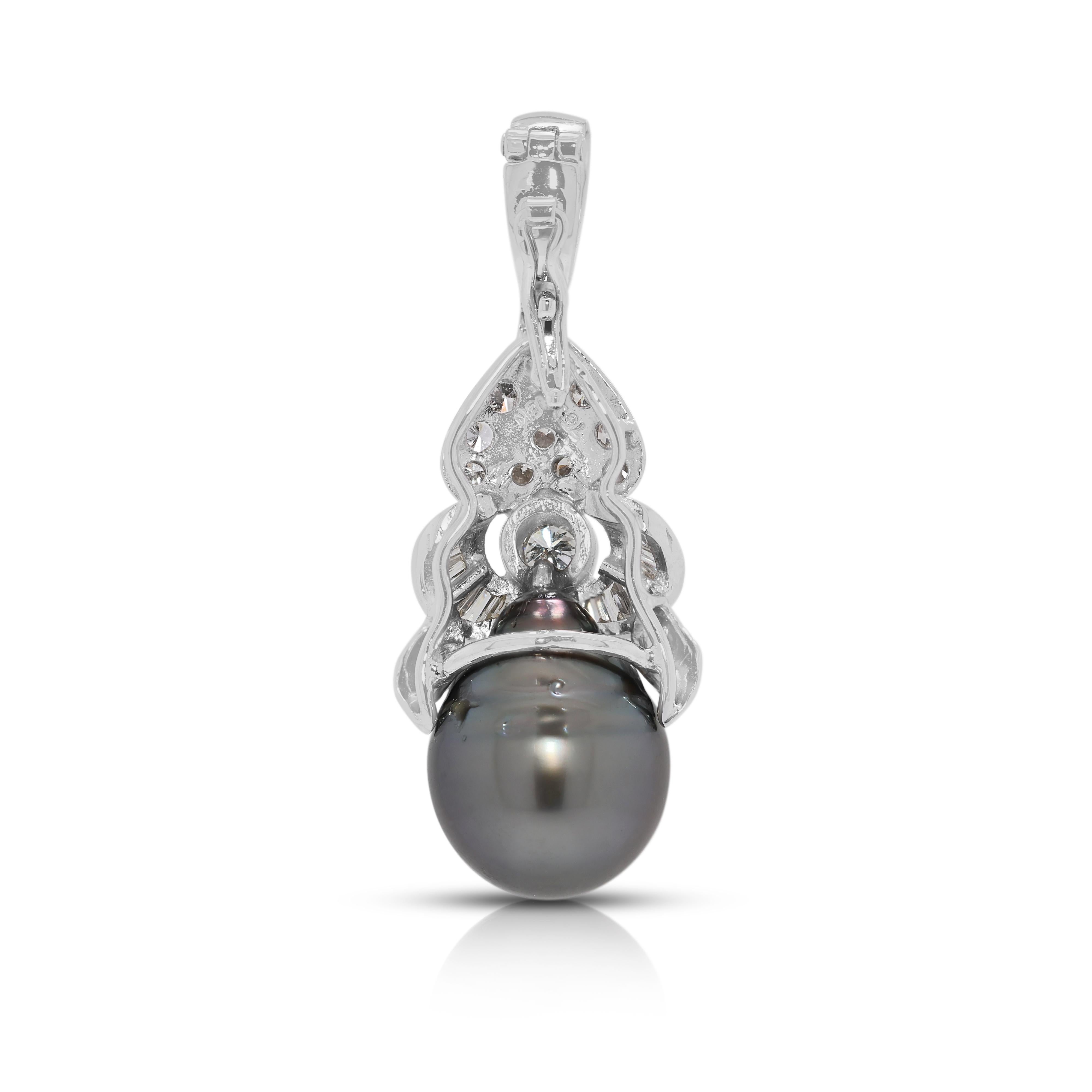 Pendentif en or blanc 18K/14K avec perle de Tahiti et diamant naturel de 0,41ct en vente 1