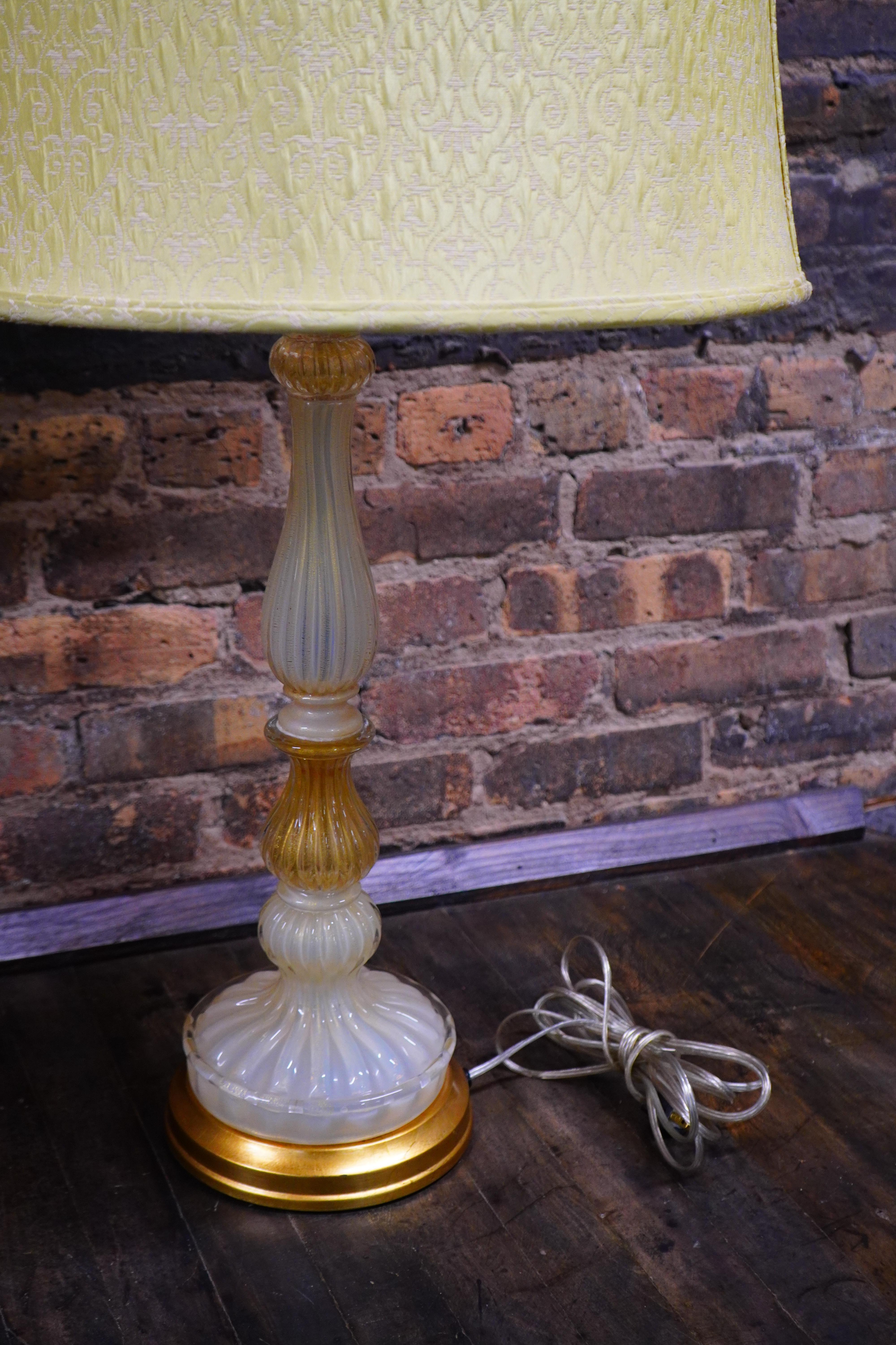 Hollywood Regency Stunning Tall Murano Glass Table Lamp with Gold Flecks on Gilded Base For Sale
