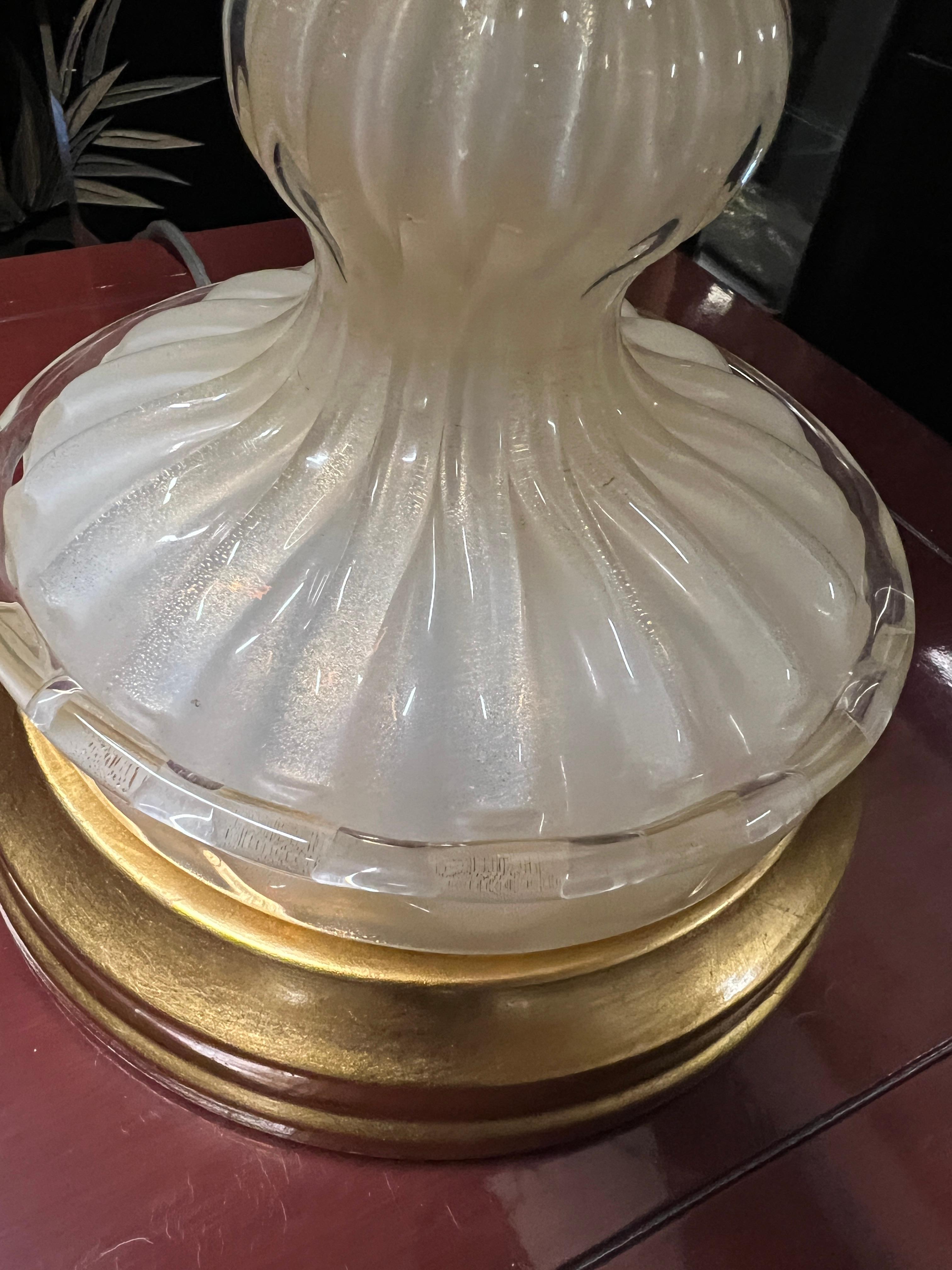 Mid-20th Century Stunning Tall Murano Glass Table Lamp with Gold Flecks on Gilded Base For Sale