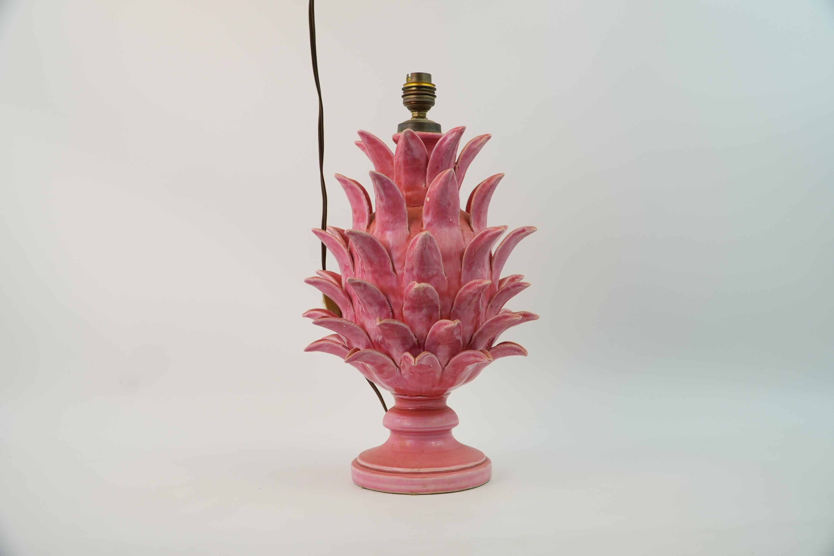 Superbe lampe rose de Jean Roger en vente 2