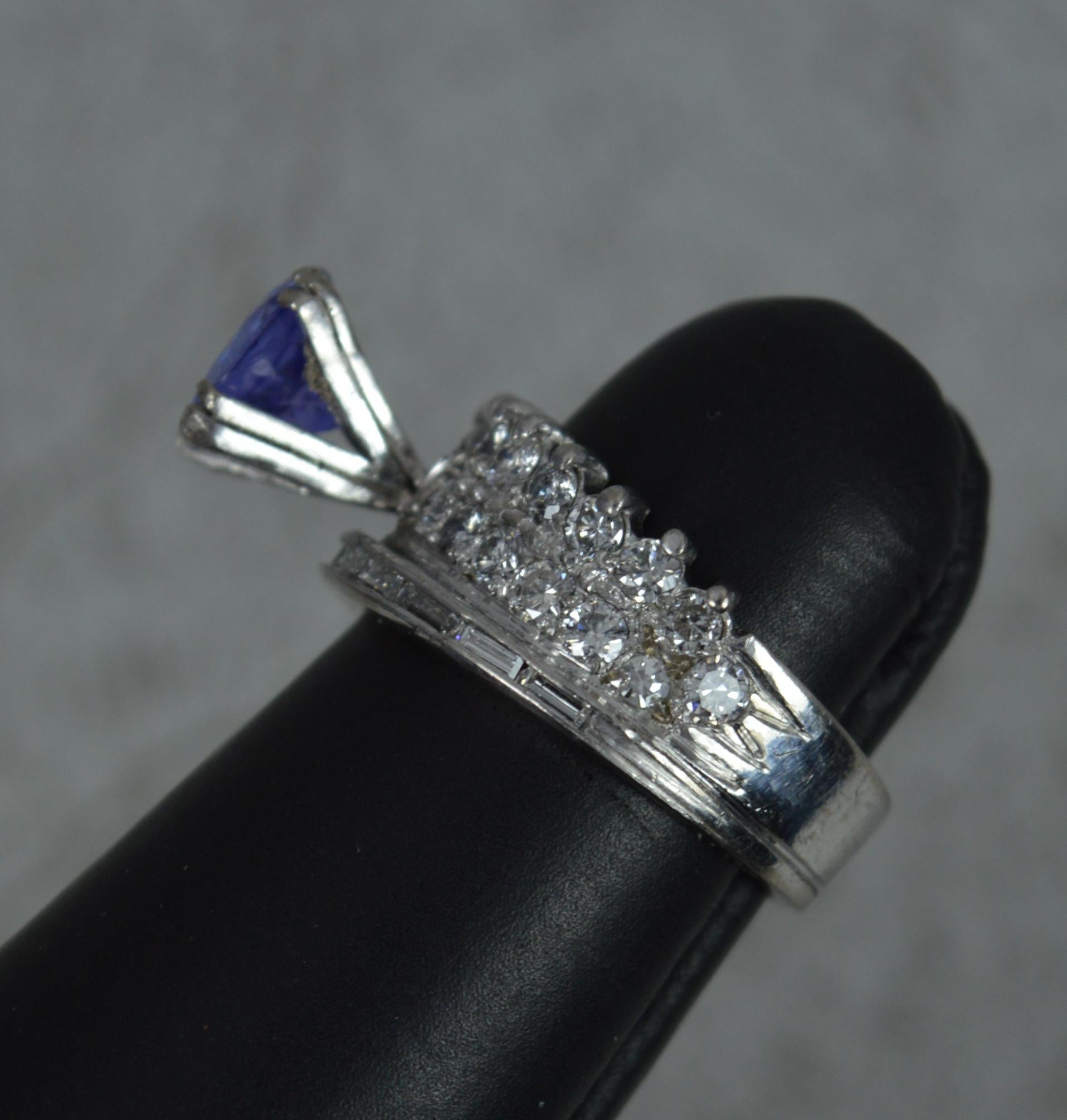 Stunning Tanzanite and Diamond 18ct White Gold Crown Cluster Ring For Sale 4