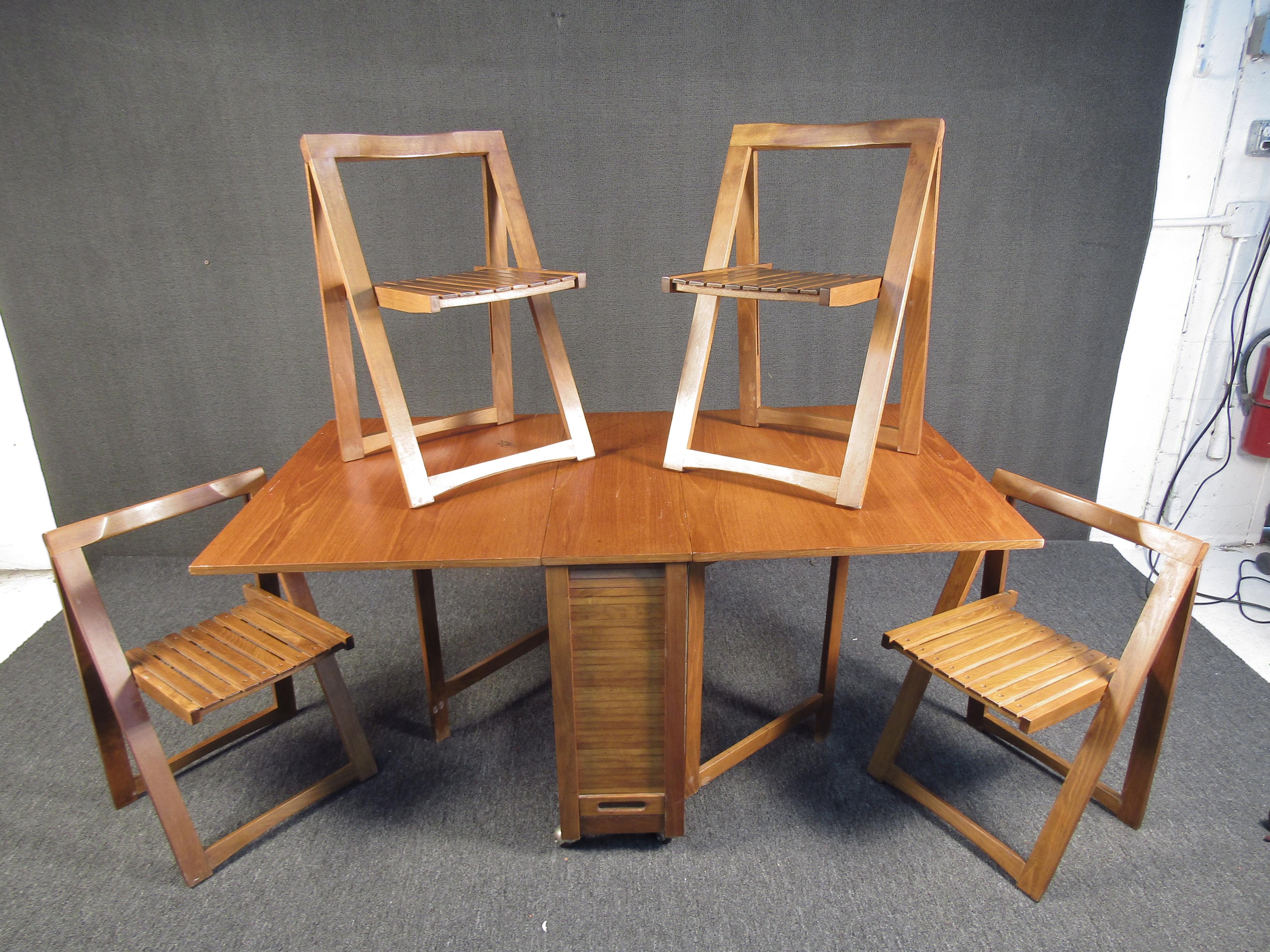 Mid-Century Modern Stunning Teak Midcentury Drop-Leaf Table with Chairs