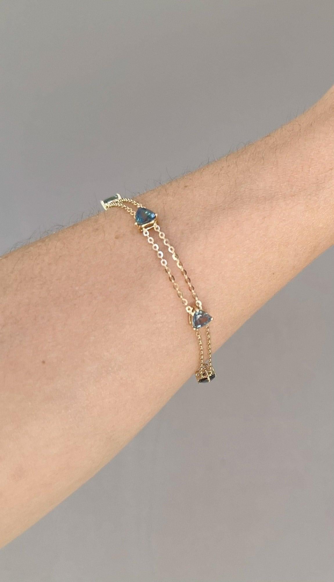 Stunning Teal Blue Sapphire Bracelet on Double Strand Chain 14K Gold 7.5