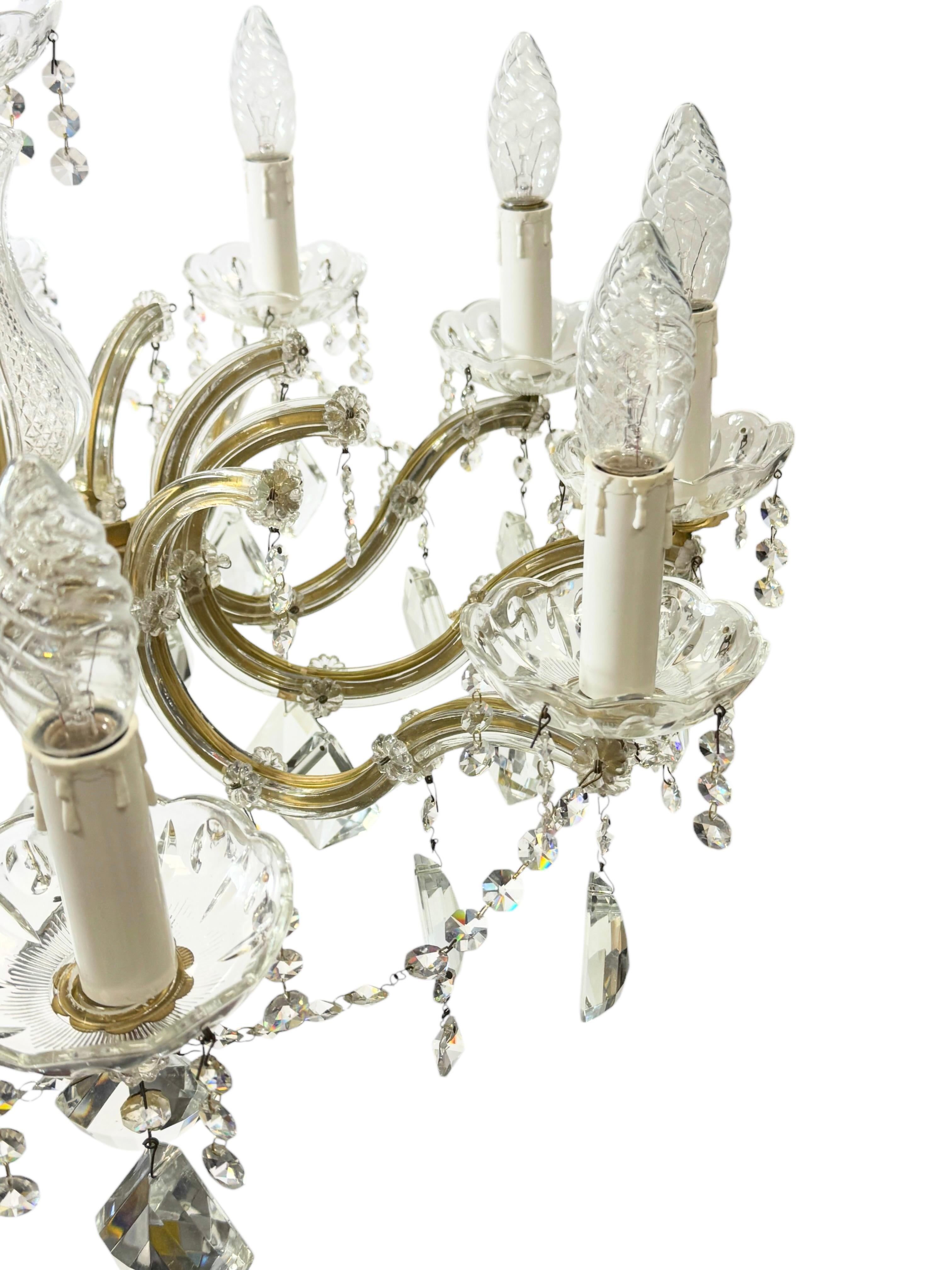 Superbe lustre à dix lumières en cristal de style Marie-Thérèse, milieu du siècle dernier, années 1960 en vente 6