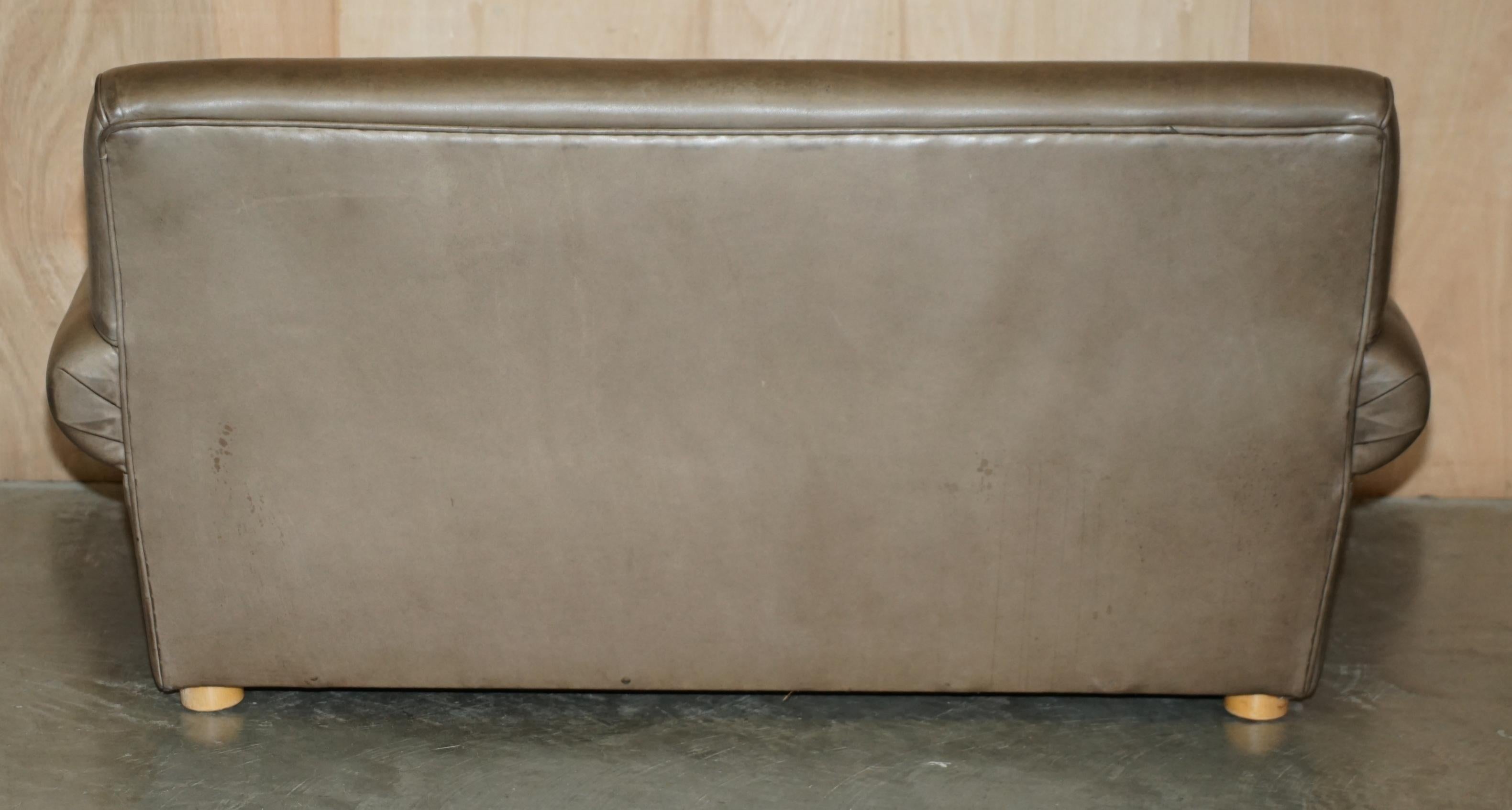 SOFÁ ARMADO DE CUERO GRANDE TERENCE CONRAN GRIS IMPRESIONANTE en venta 5
