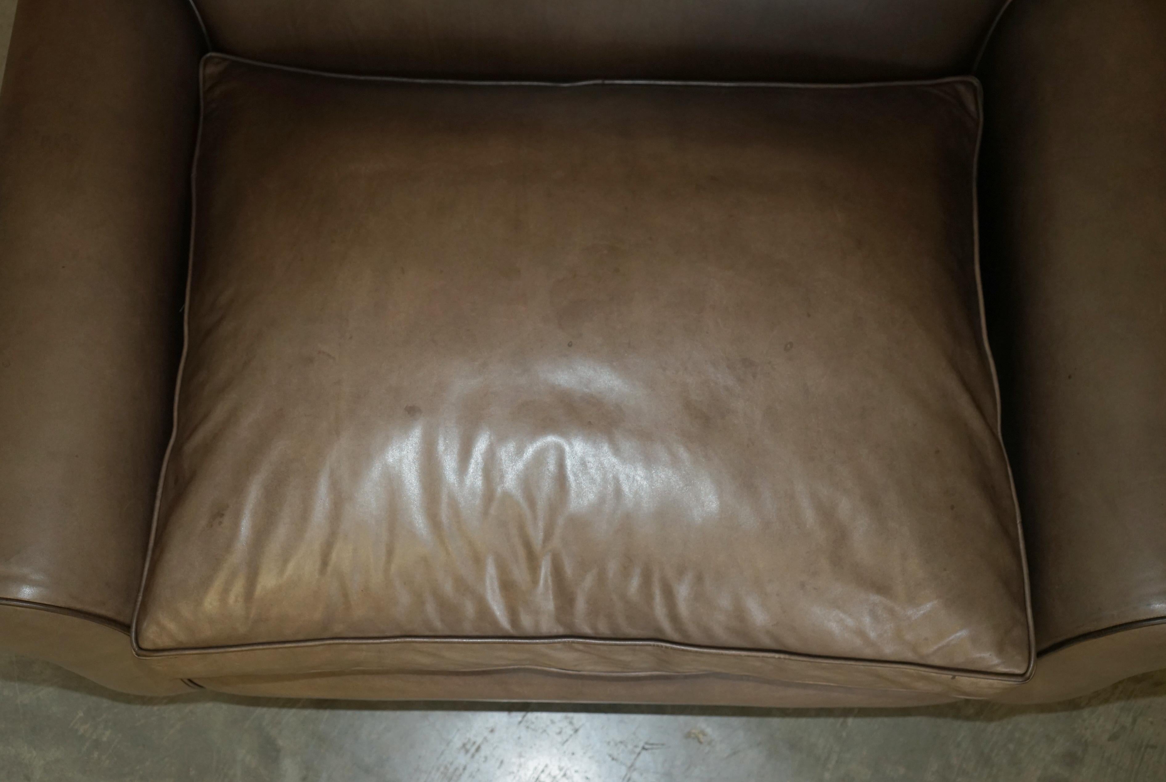 SOFÁ ARMADO DE CUERO GRANDE TERENCE CONRAN GRIS IMPRESIONANTE siglo XX en venta