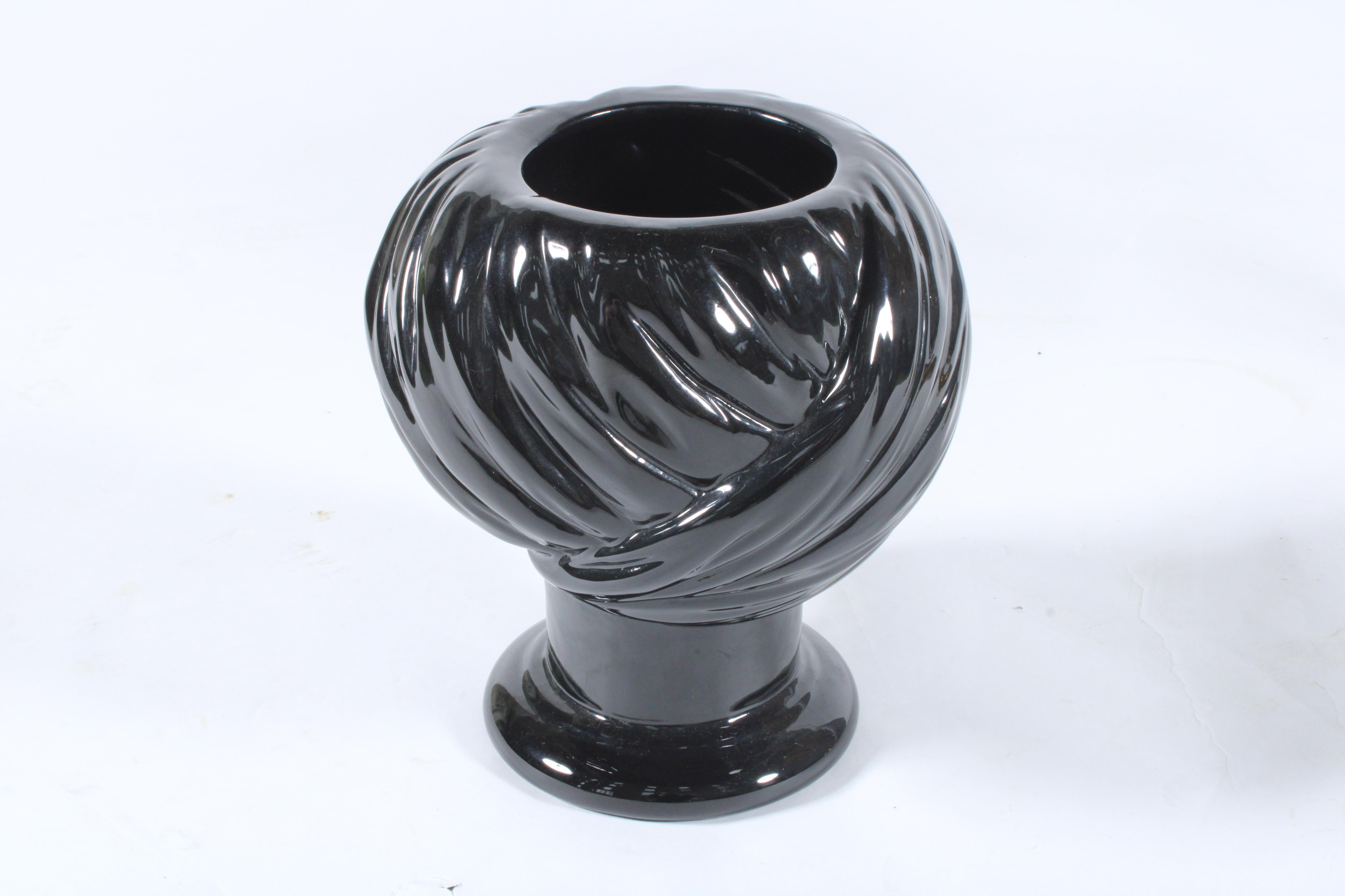 Superbe vase à buste en céramique émaillée Testa Di Moro de Piero Fornasetti 2