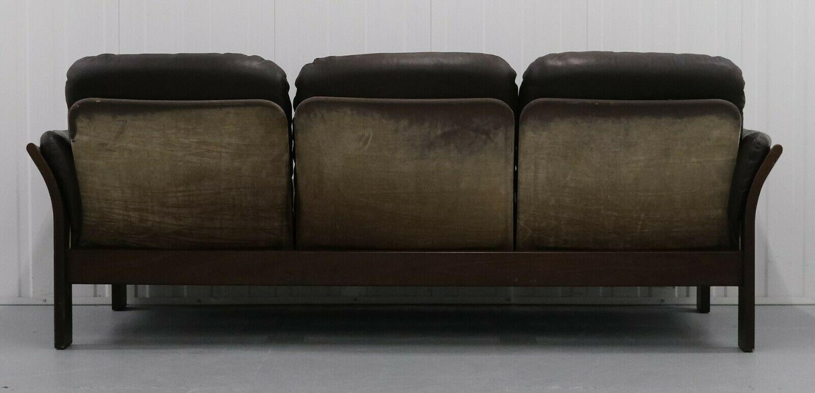 Stunning Thams Kvalitet Brown Leather & Suede Three Seater Sofa Bentwood Frame For Sale 2