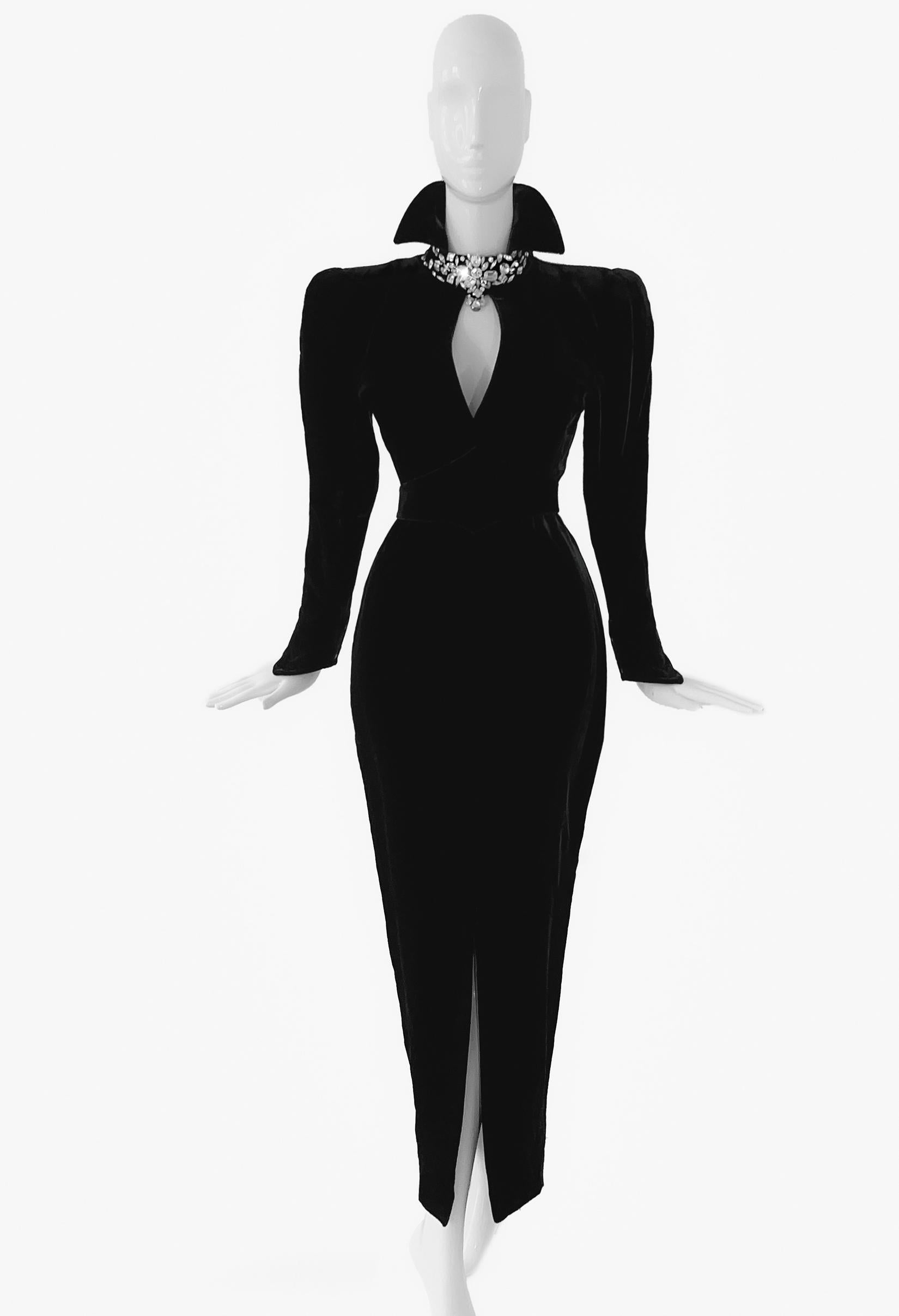 Impresionante archivo de Thierry Mugler  FW 1986 Vestido de noche Vestido negro de cristal en venta 10