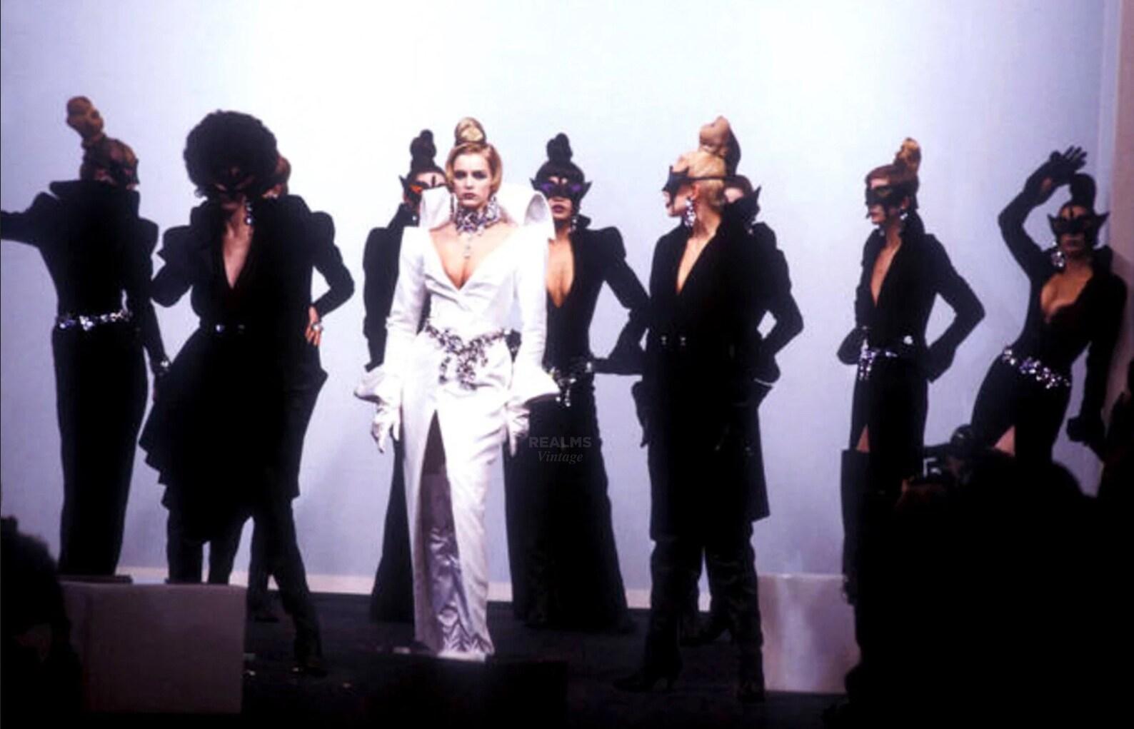 Stunning Thierry Mugler Archival  FW 1986 Evening Gown Crytsal Black Dress  For Sale 5