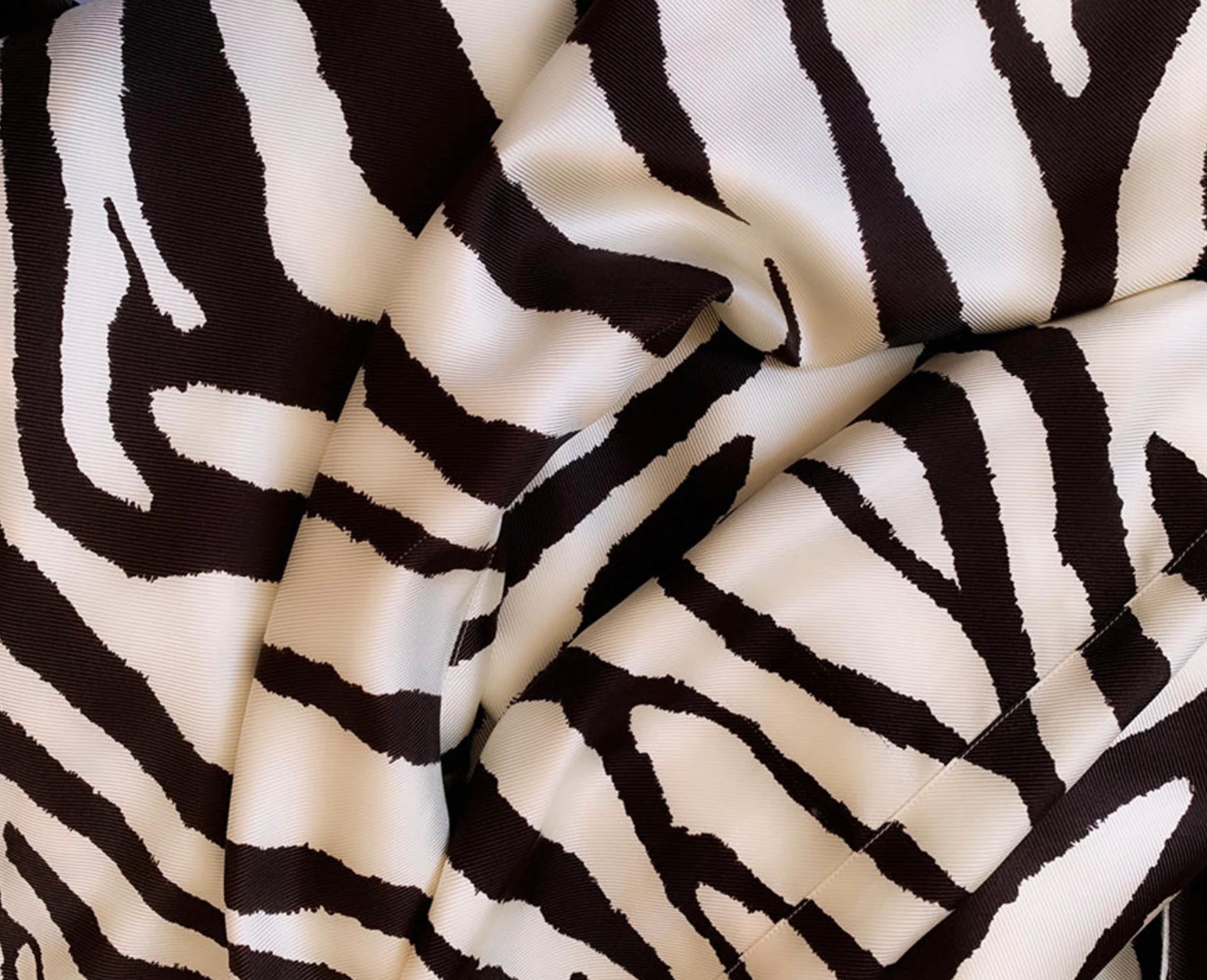 Stunning Thierry Mugler Silk Dress SS1998 Zebra Print Single Shoulder Stole In Excellent Condition For Sale In Berlin, BE