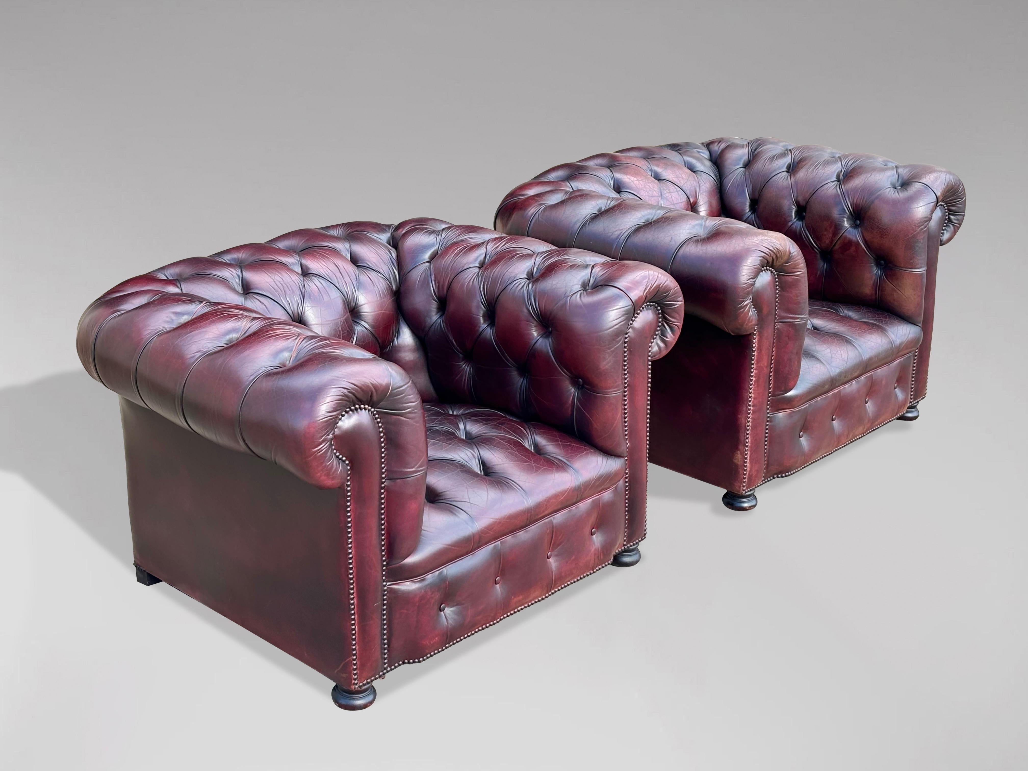 Stunning Three Piece Burgundy Leather Chesterfield Suite For Sale 1