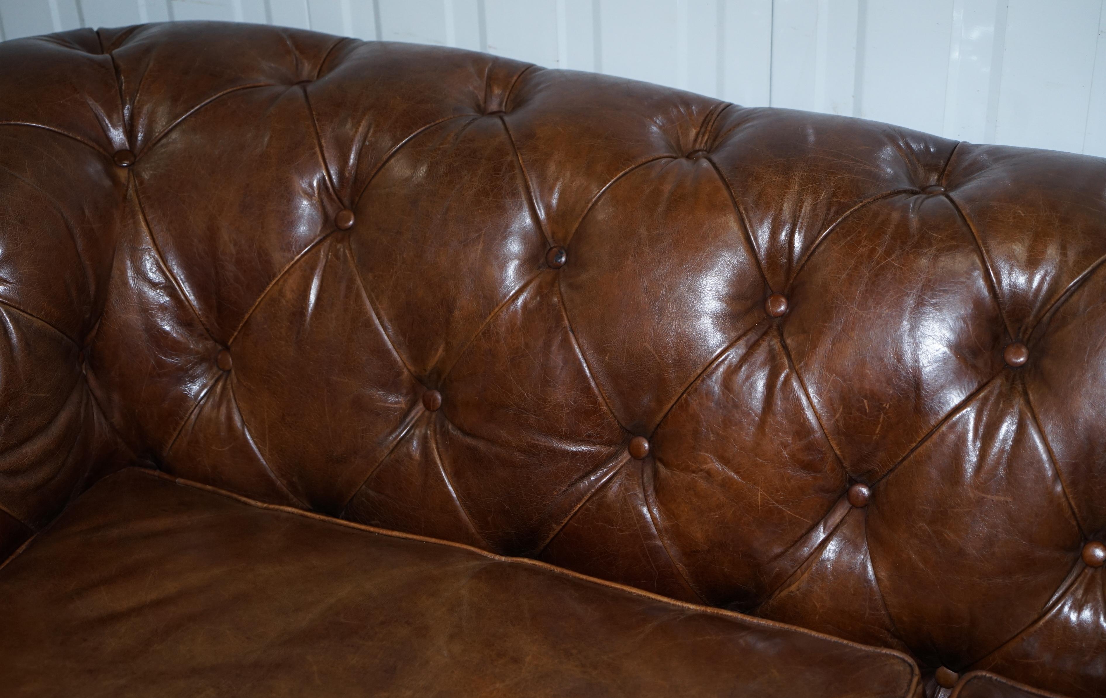 Stunning Timothy Oulton Westminster Brown Leather Chesterfield Sofa In Good Condition In West Sussex, Pulborough