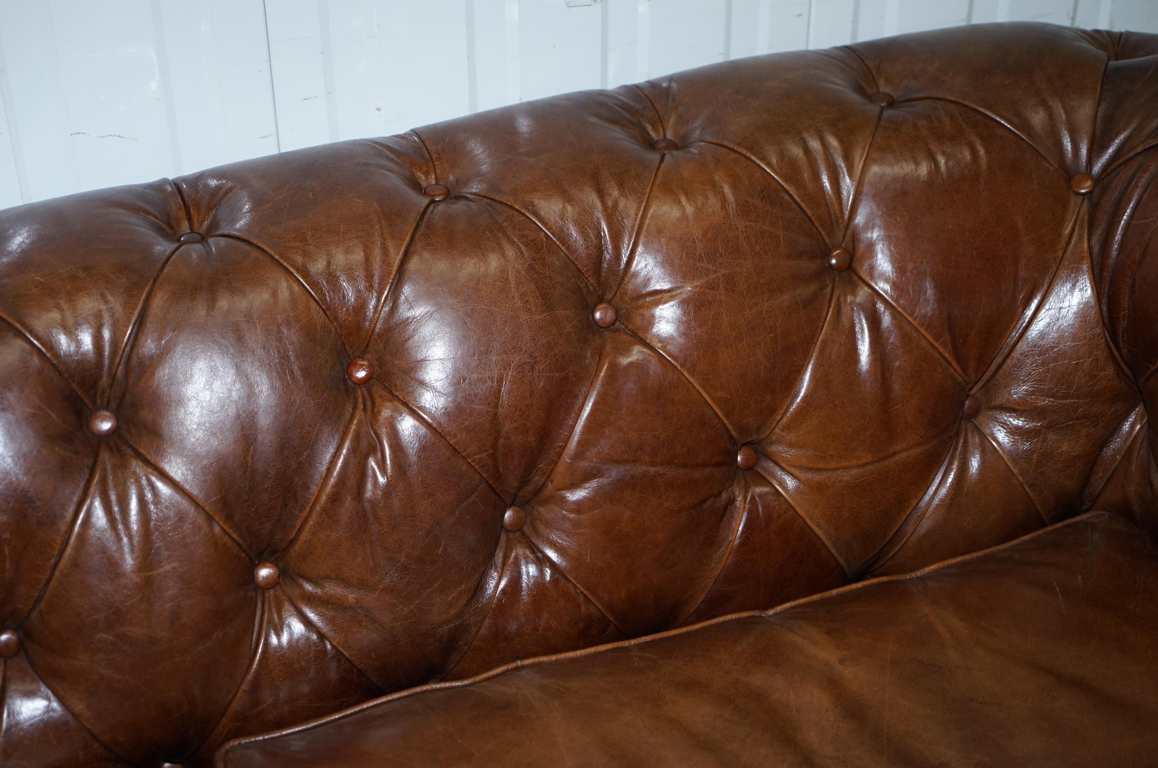 Brass Stunning Timothy Oulton Westminster Brown Leather Chesterfield Sofa