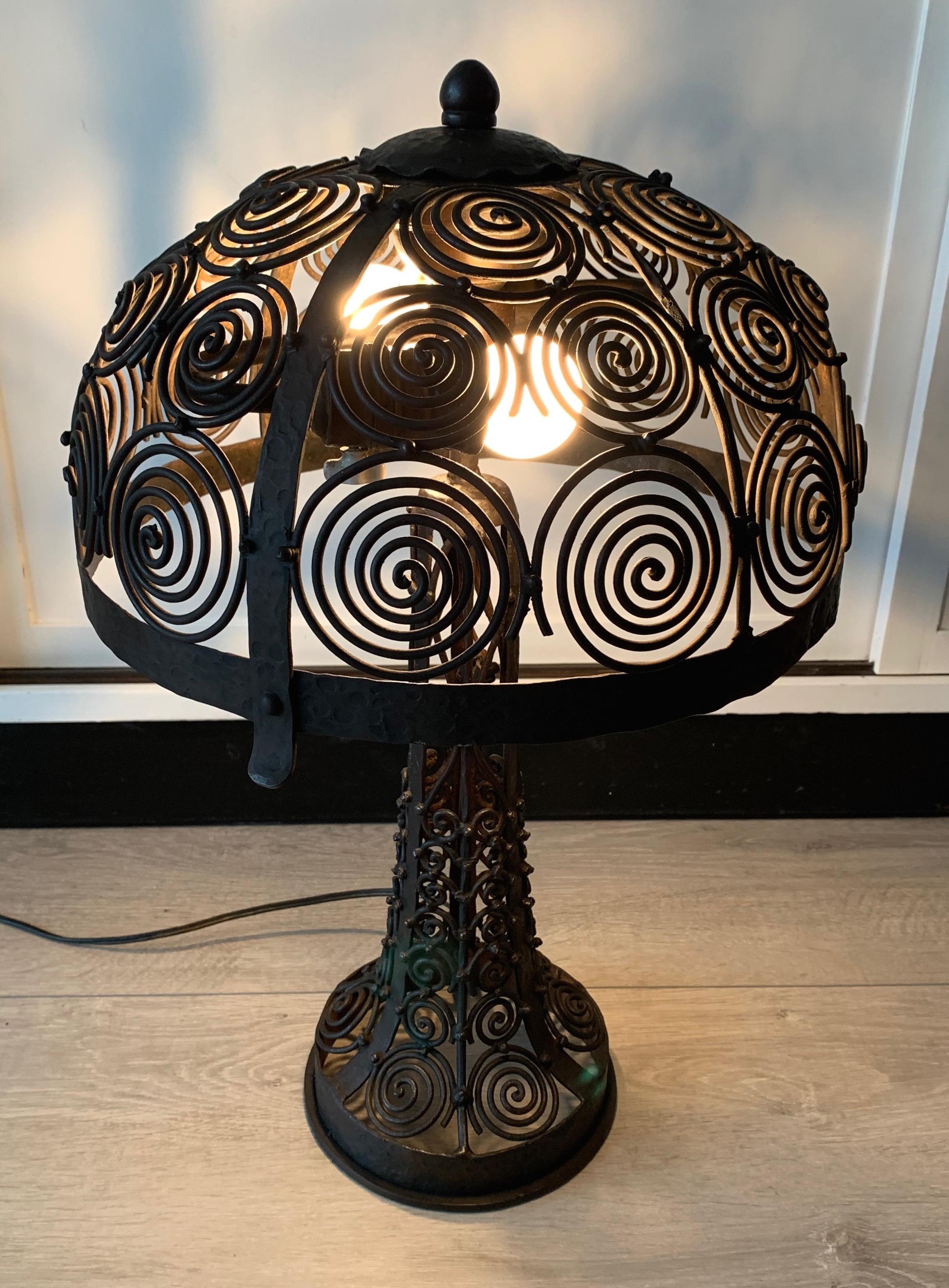 Arts and Crafts Stunning & Top Quality Hand Forged Wrought Iron Arts & Crafts Table Lamp 1910