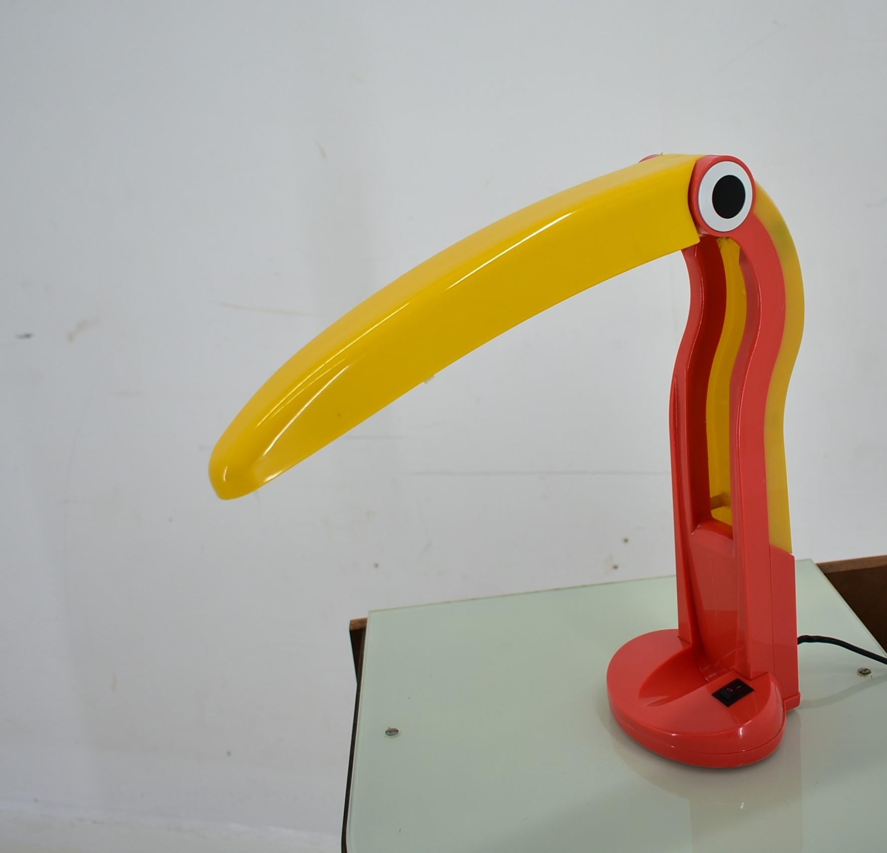 Stunning Toucan Table Lamp by H.T.Huang for Lenoir, 1975s. For Sale 9