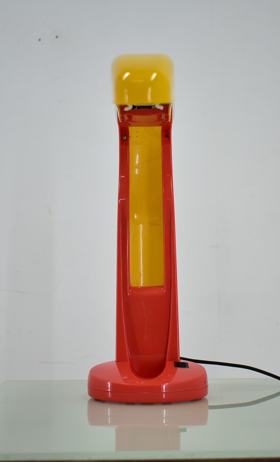 Stunning Toucan Table Lamp by H.T.Huang for Lenoir, 1975s. For Sale 13